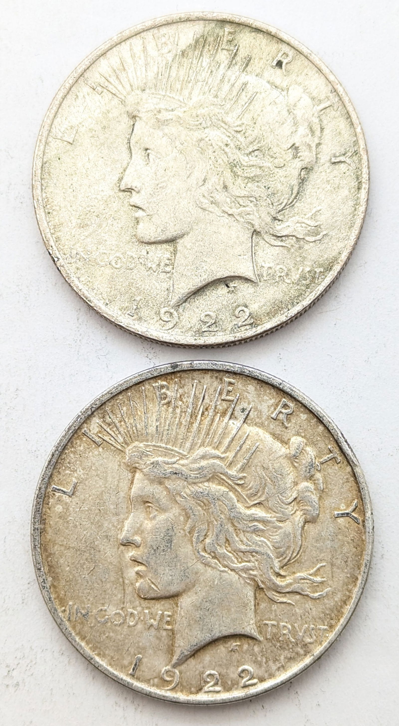 Lot of 2 Silver Peace Dollars 1922 and 1922-D (1 of 2)