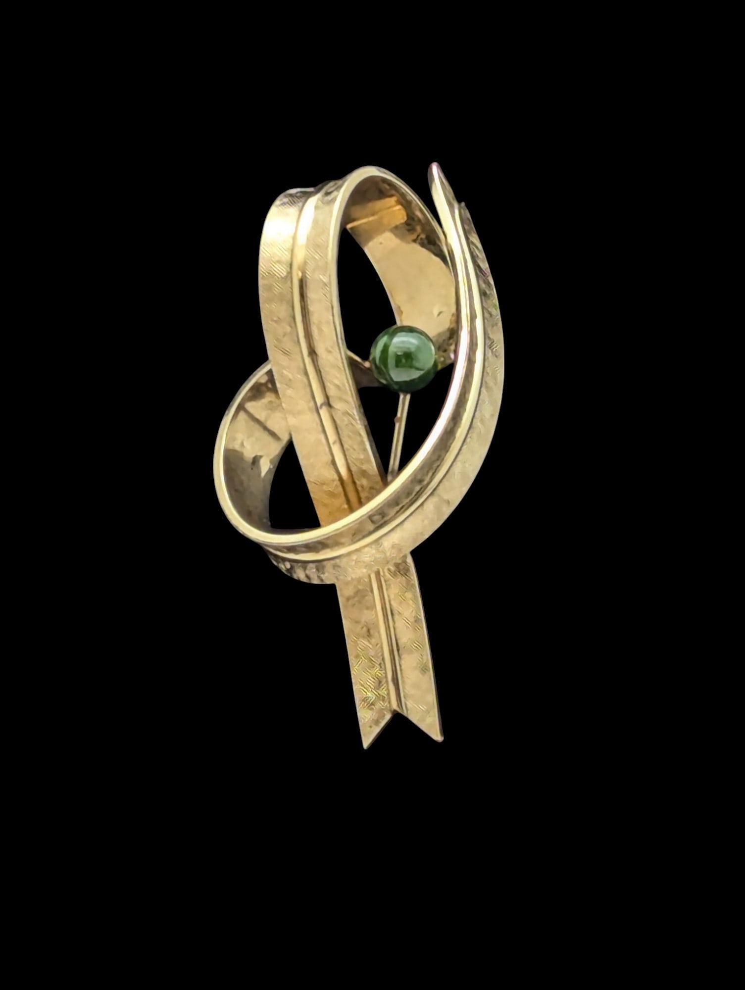 12K Gold filled Winard Ribbon Brooch: Size: 2in x 1in