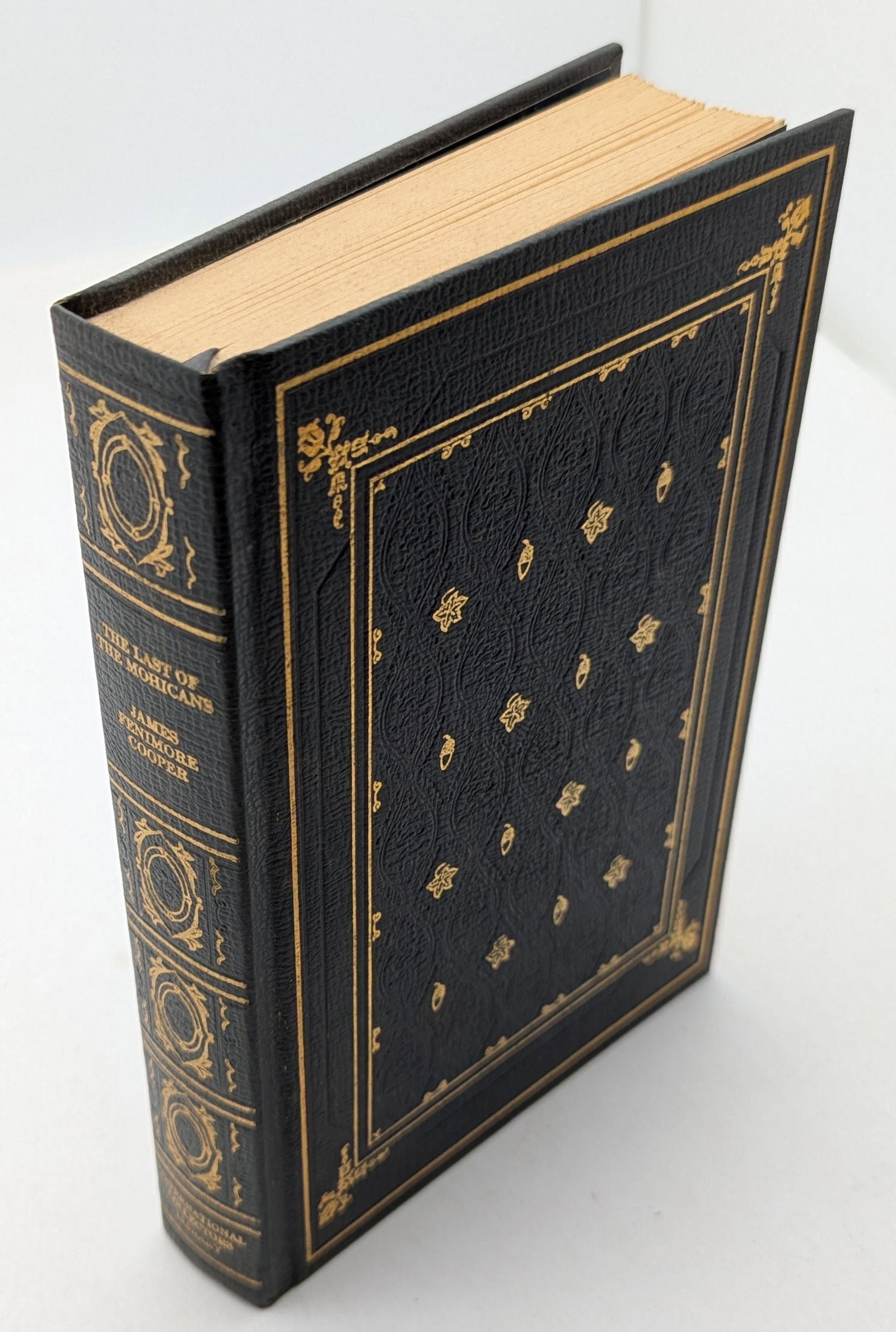 The Last of the Mohican's by Cooper: Internationals Collectors Library