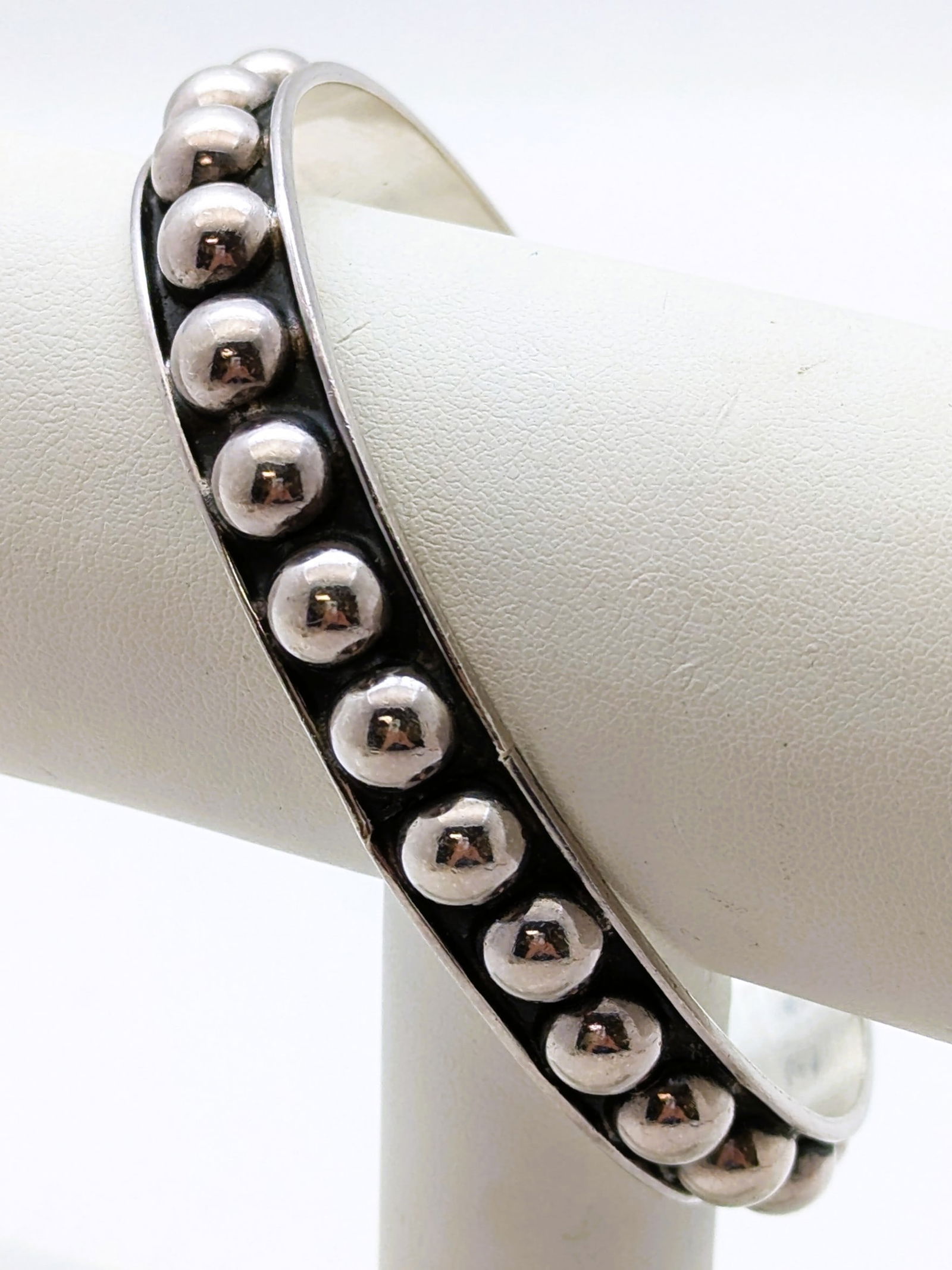 Mexican 925 Sterling Silver Raised Dot Ladies Bangle Bracelet (1 of 4)