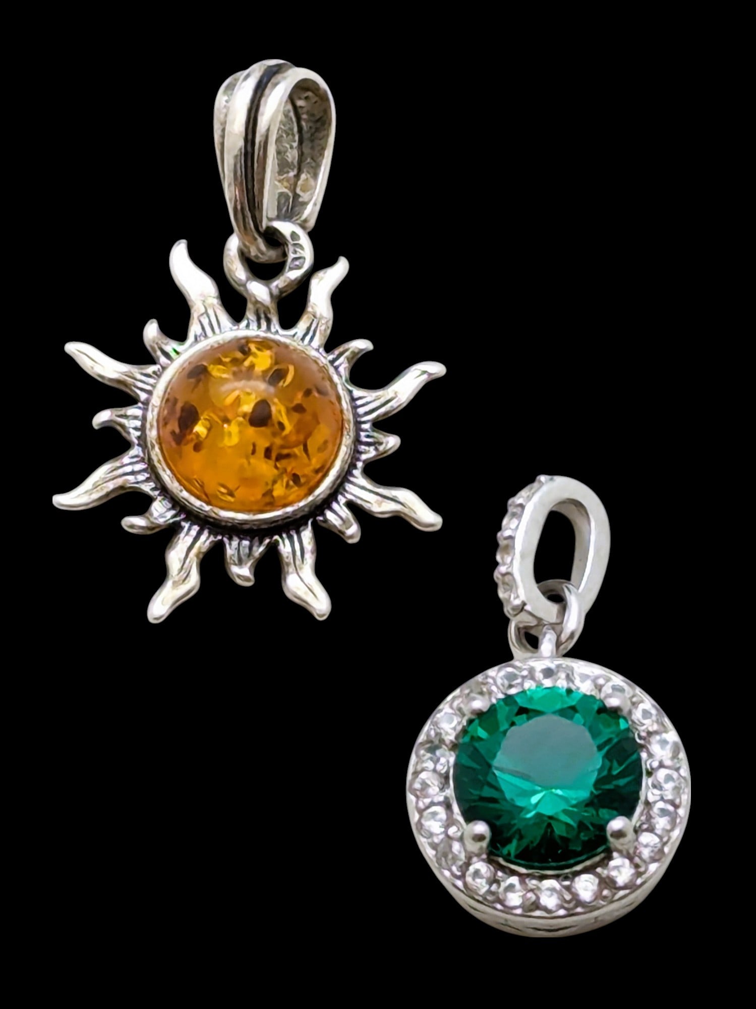 Lot of 2 Sterling Silver Pendants: Jewelry