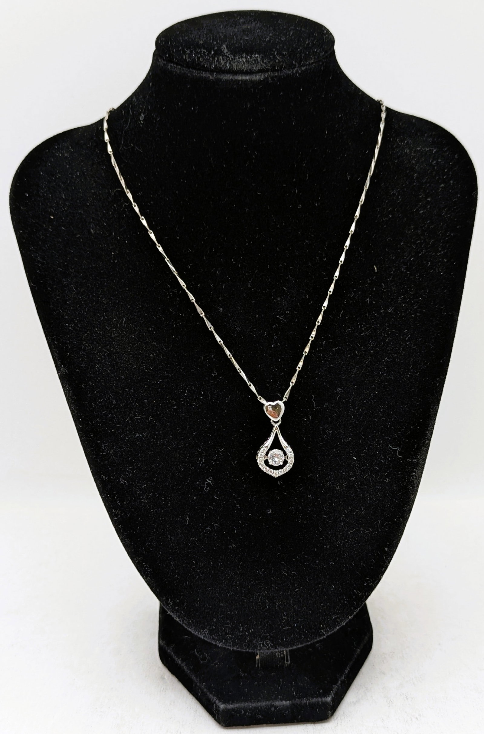 Sterling Silver Heart & Drop Pendant Ladies Necklace: Length: 18in