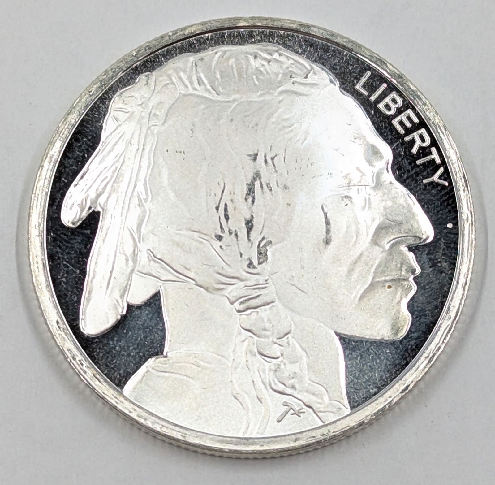 1 Ounce Fine .999 Silver Round Buffalo (1 of 2)