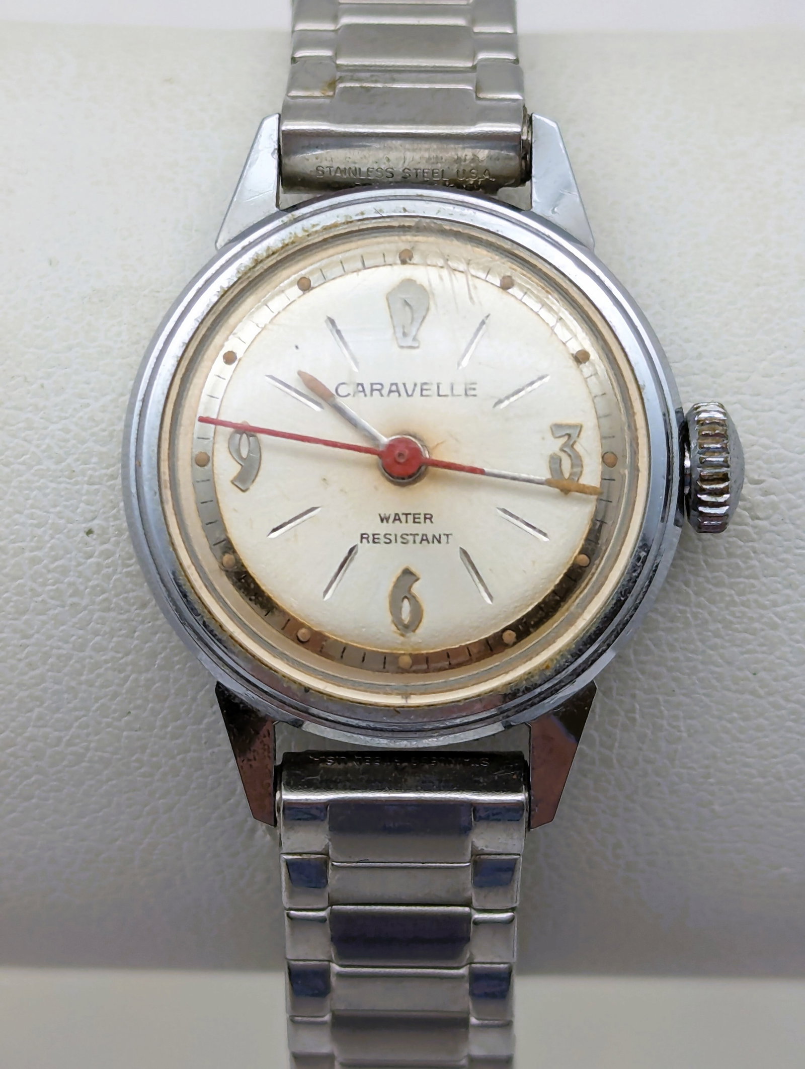 Vintage Caravelle Watch w/ Speidel Band - Works!: Vintage mechanical winding watch. Currently winds, runs and keeps time well.