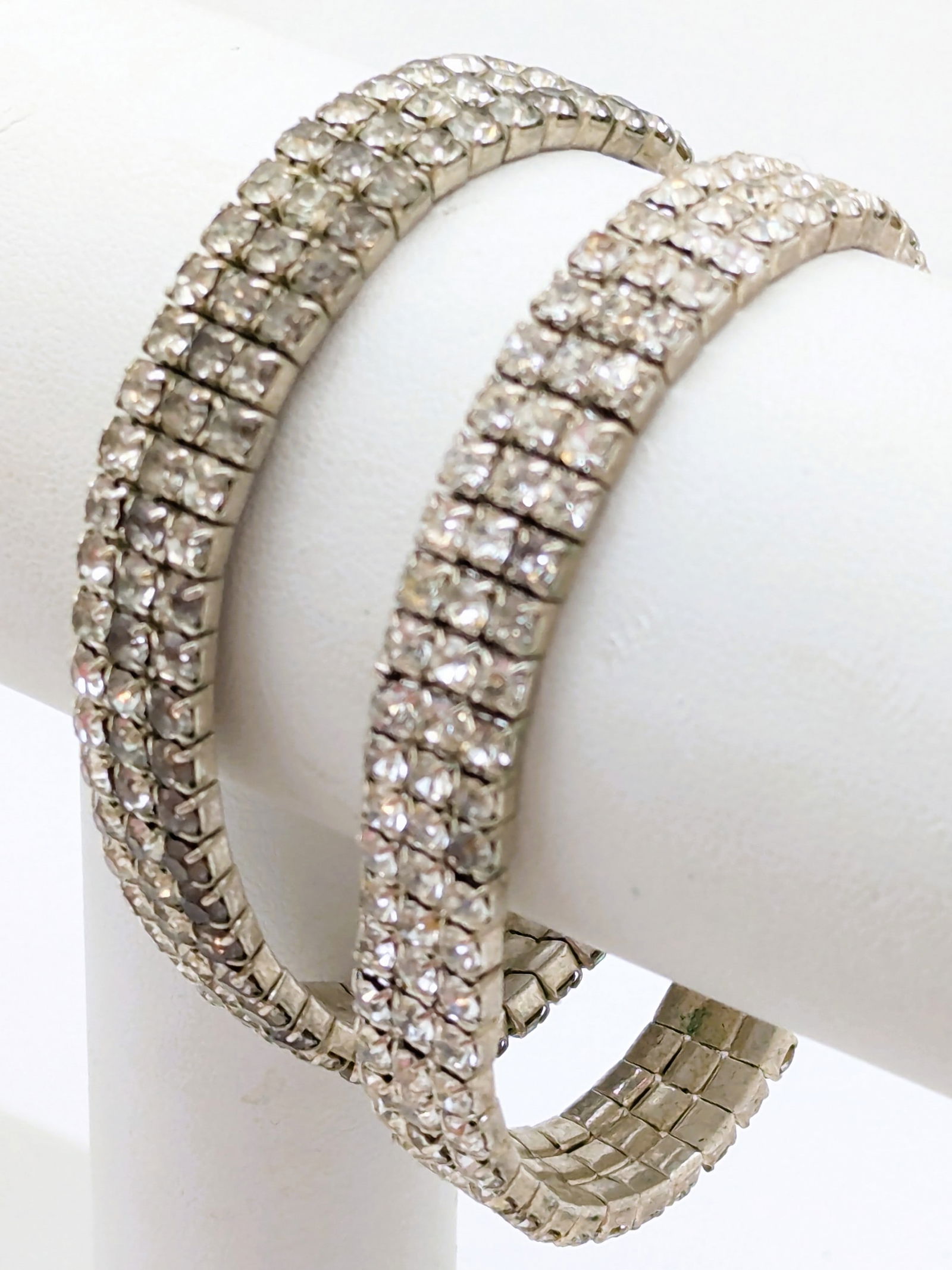 Lot of 2 Rhinestone Ladies Stretch Bracelets (1 of 4)