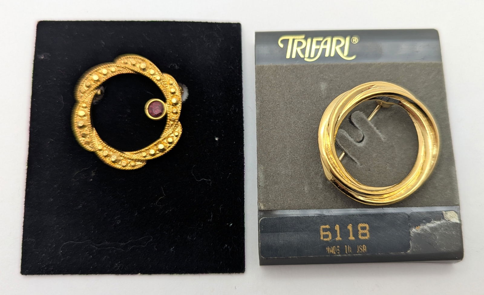 Lot of 2 Vintage Gold tone Ladies Brooches w/ Original Tags - One is Trifari: Jewelry