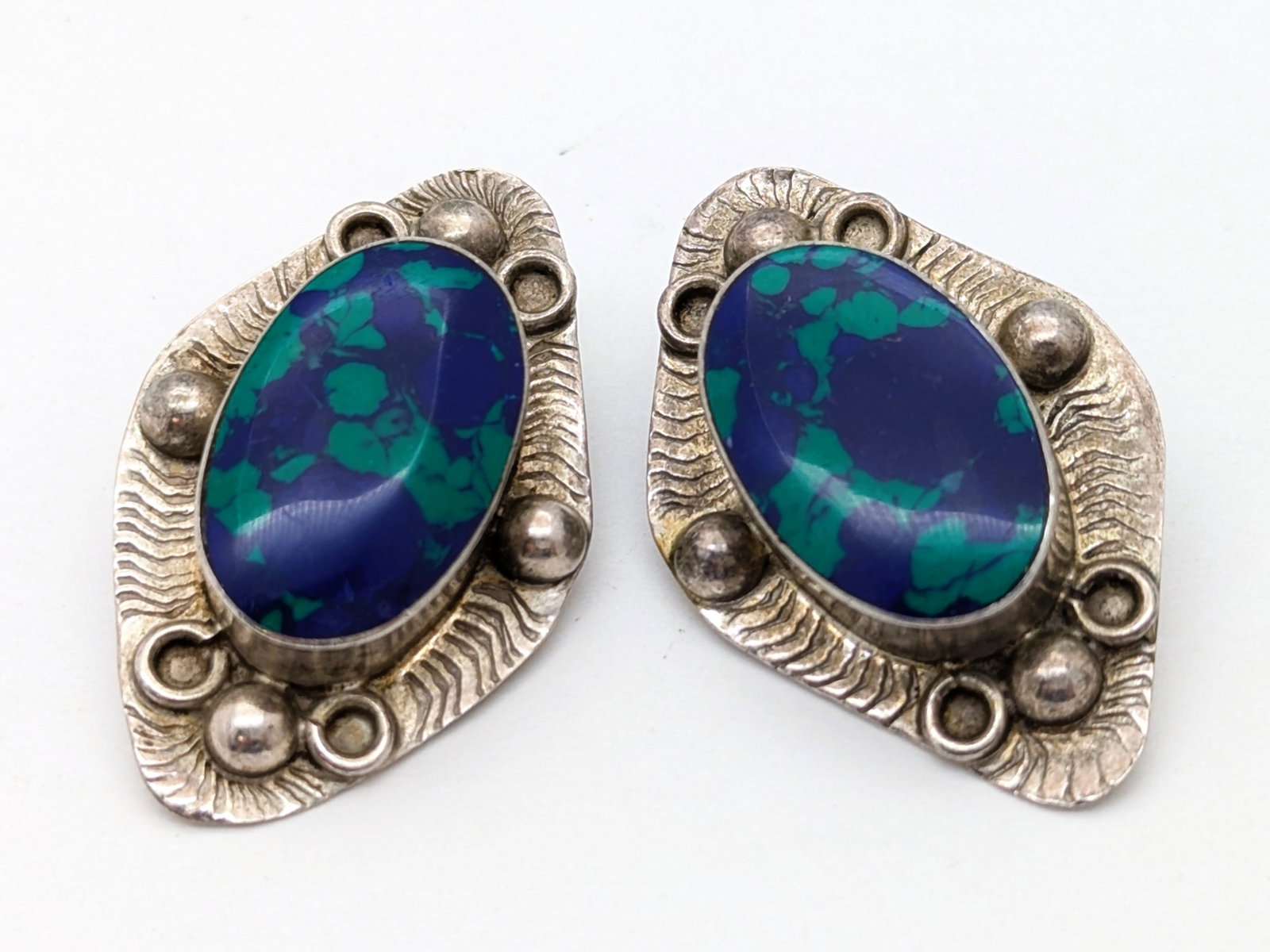 Mexico 925 Sterling SIlver Art Deco Blue & Green Clip-on Earrings - 0.59oz: Jewelry