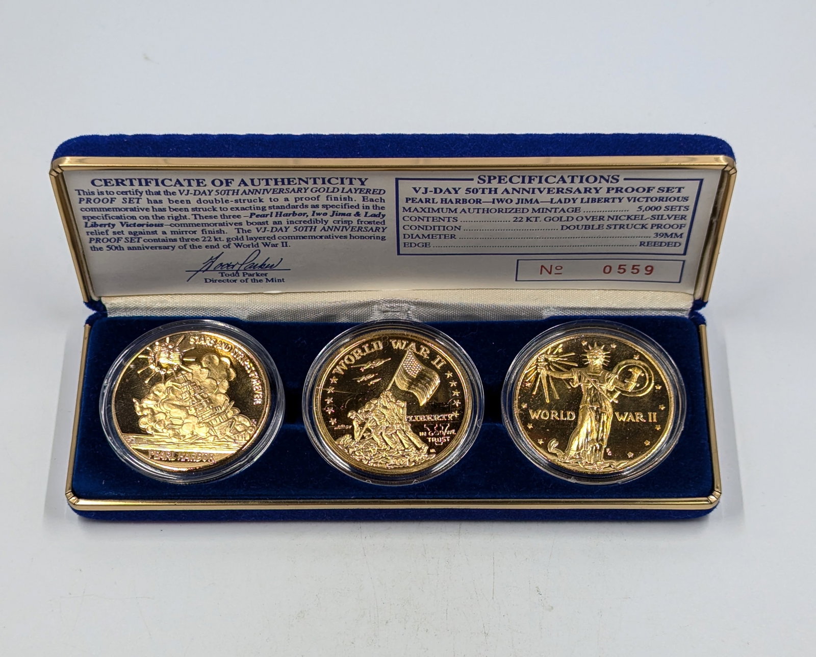 FEATURE VJ-Day 50th Anniversary Proof Set- Gold Layered: Coin