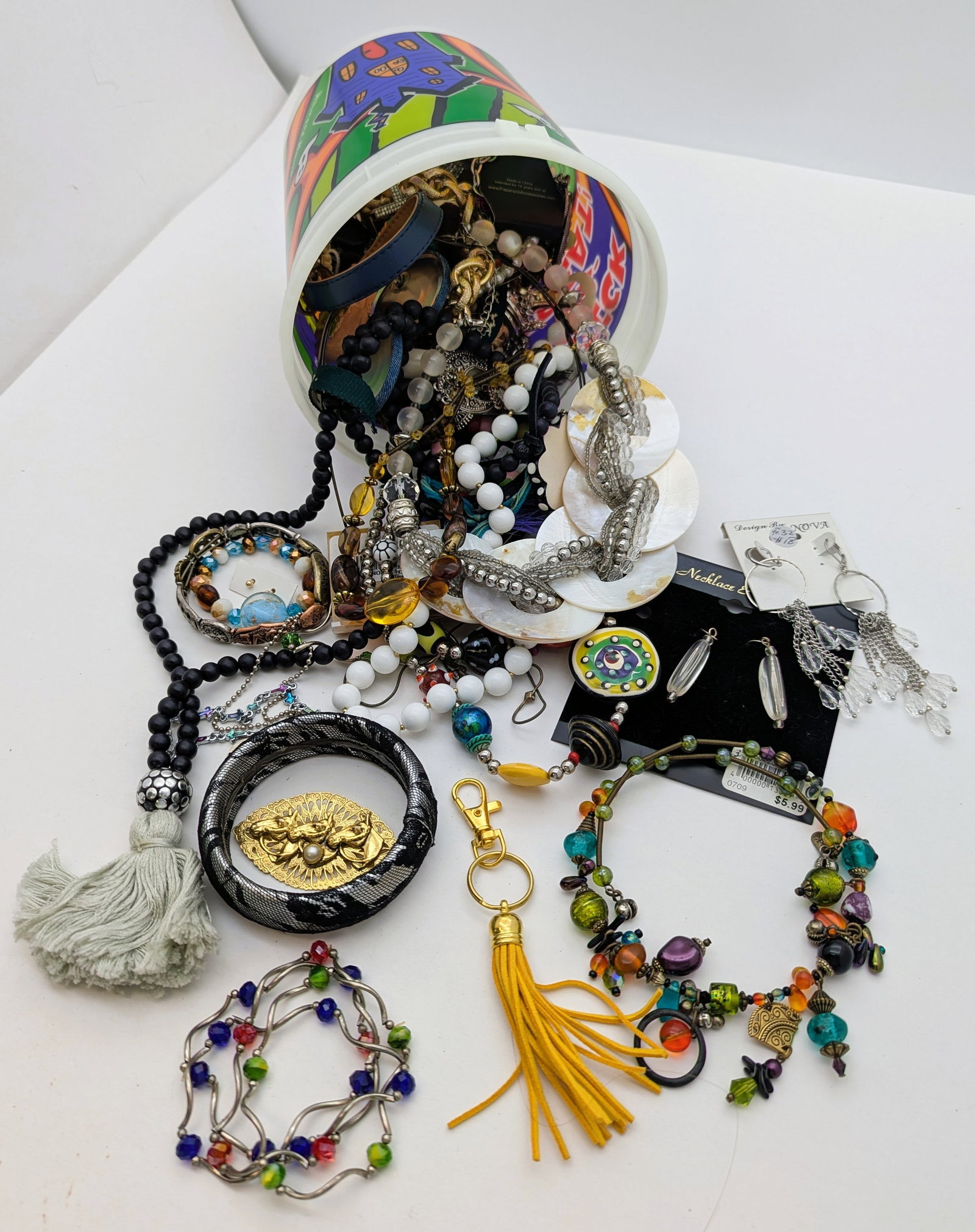 Halloween Bucket Full of Costume Jewelry - Necklaces, Bracelets and more!: Jewelry