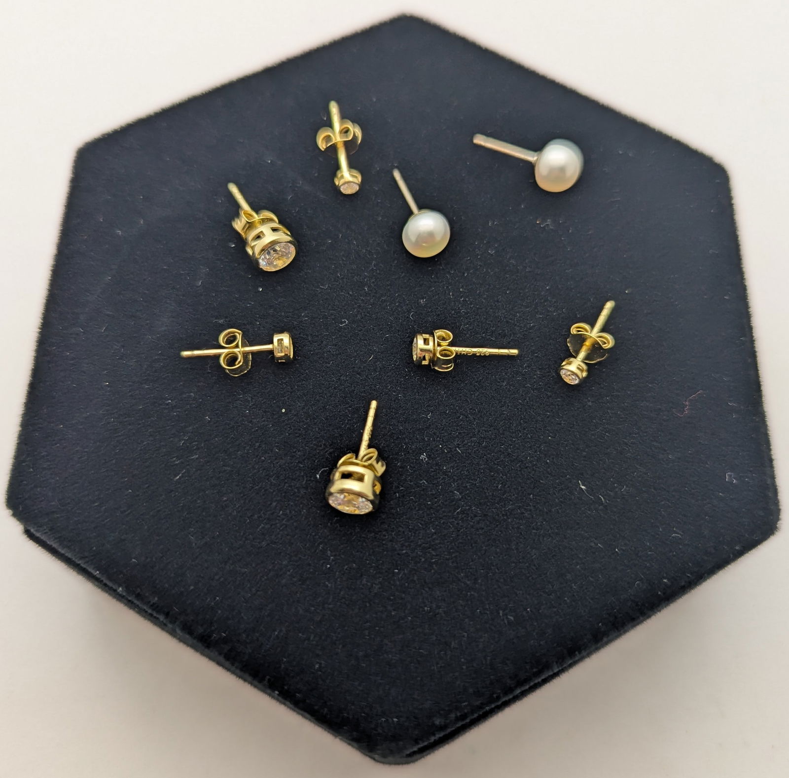 Lot of 8 Sterling Silver Gold tone Ladies Stud Earrings - Perfect for multiple piercings! (1 of 7)