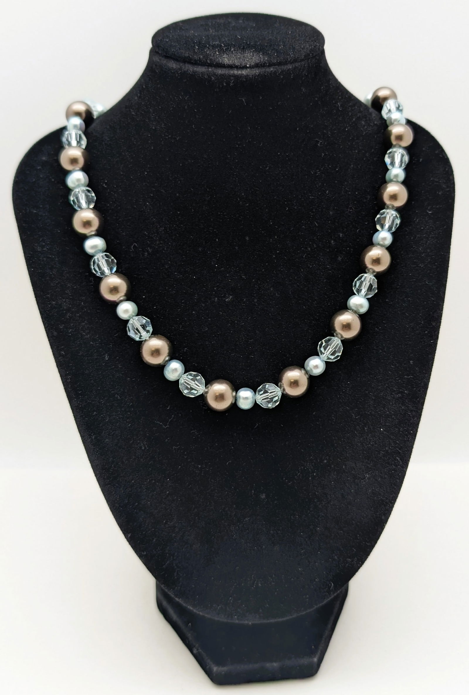 Light Blue & Gray Beaded Ladies Necklace by Emily Ray w/ Sterling Silver Clasp: Length: 16in