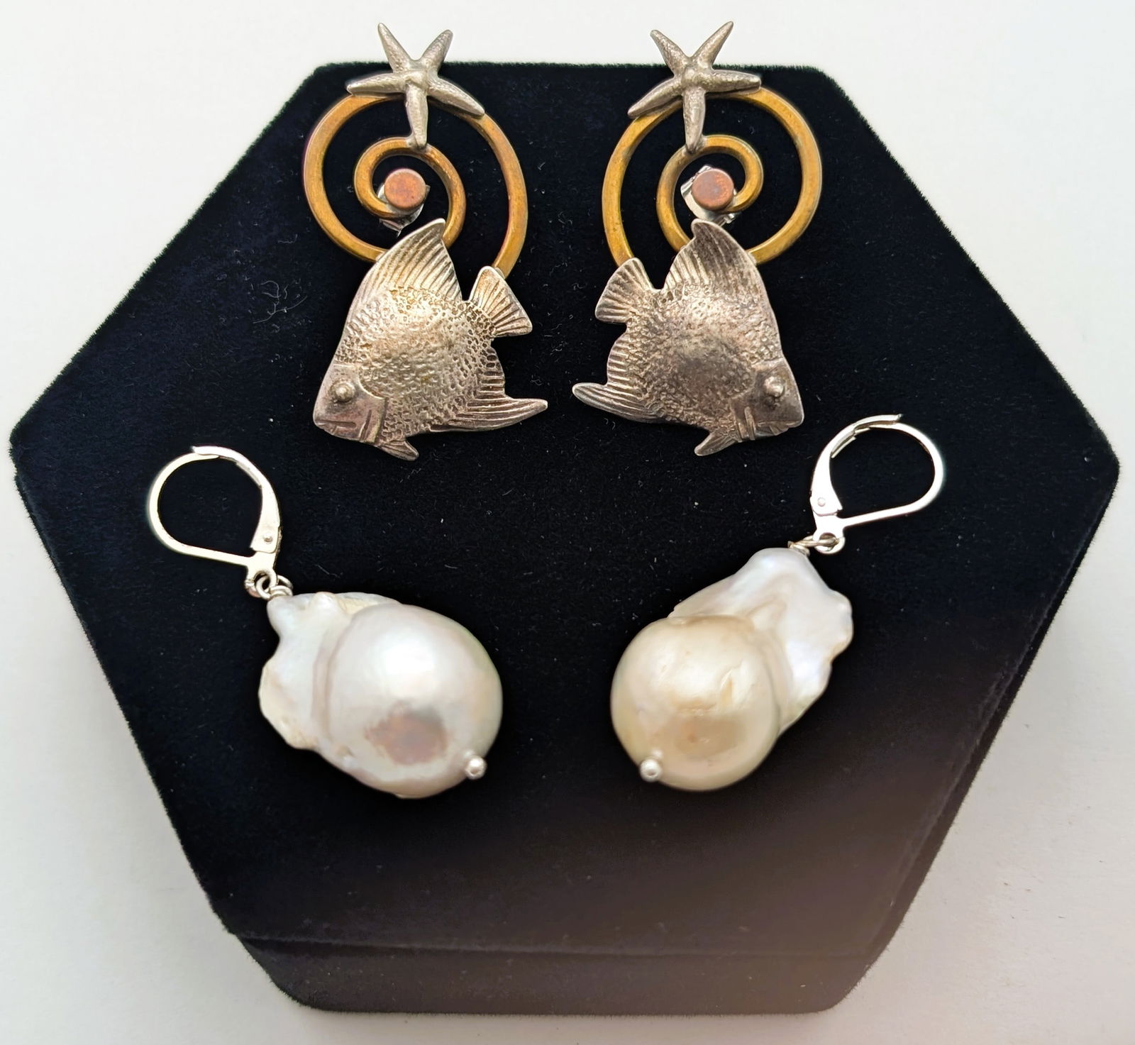 Lot of 2 Ladies Earrings - Artsy Fish & Shells: Jewelry
