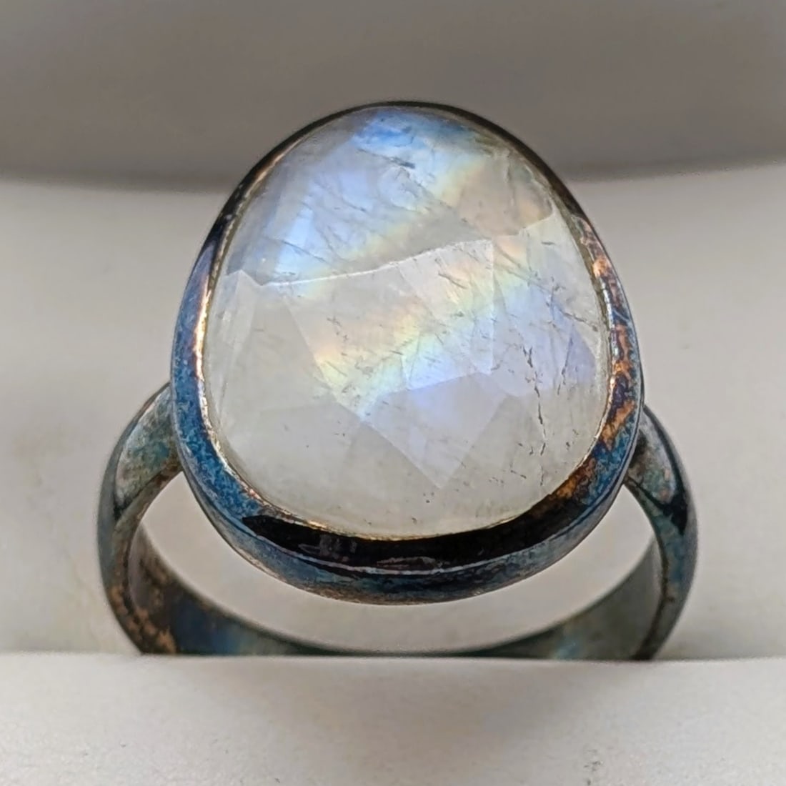 Sterling Silver Moonstone Ladies Ring: Size: 7