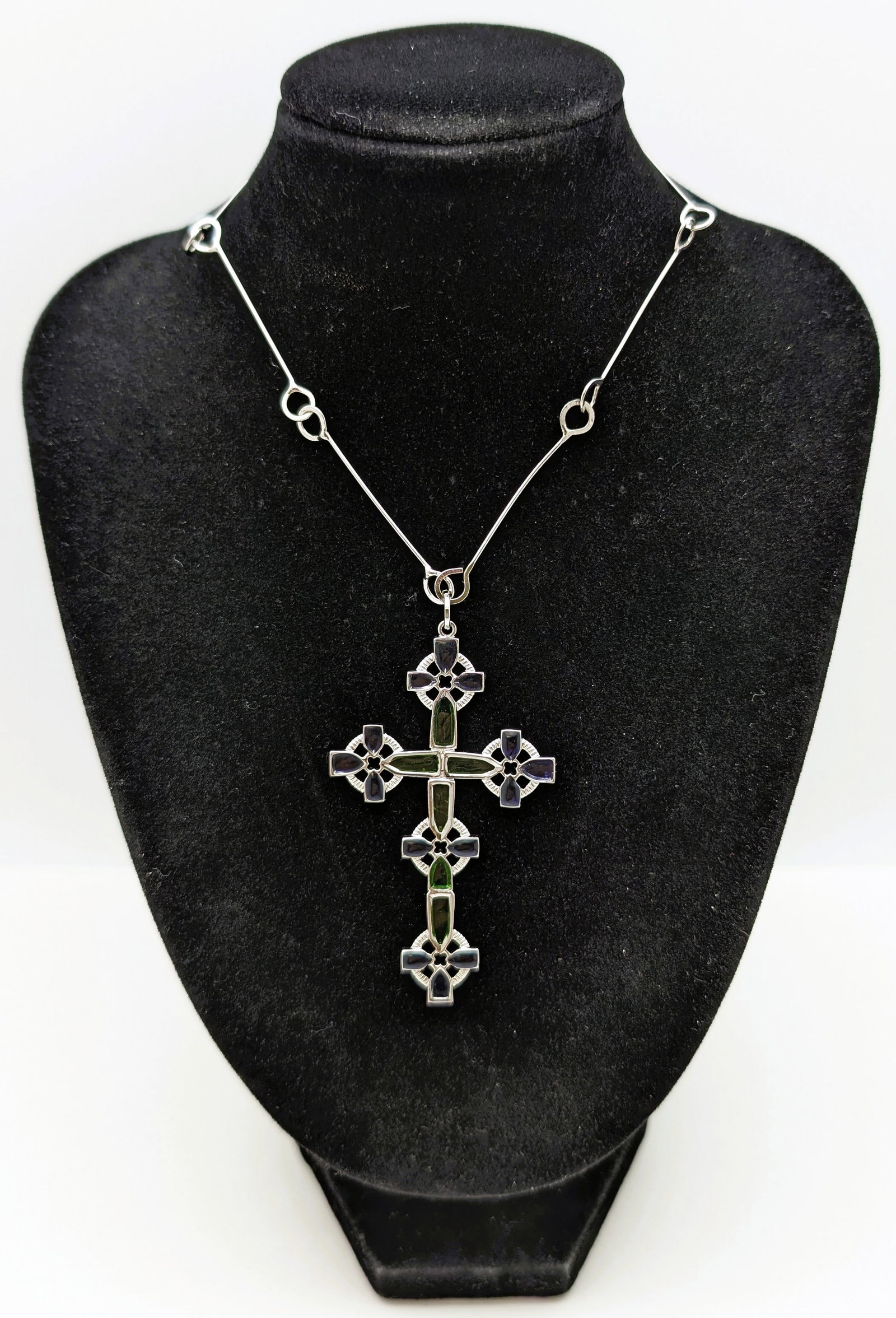 Sterling Silver Green & Navy Blue Cross Ladies Necklace: Length: 18in