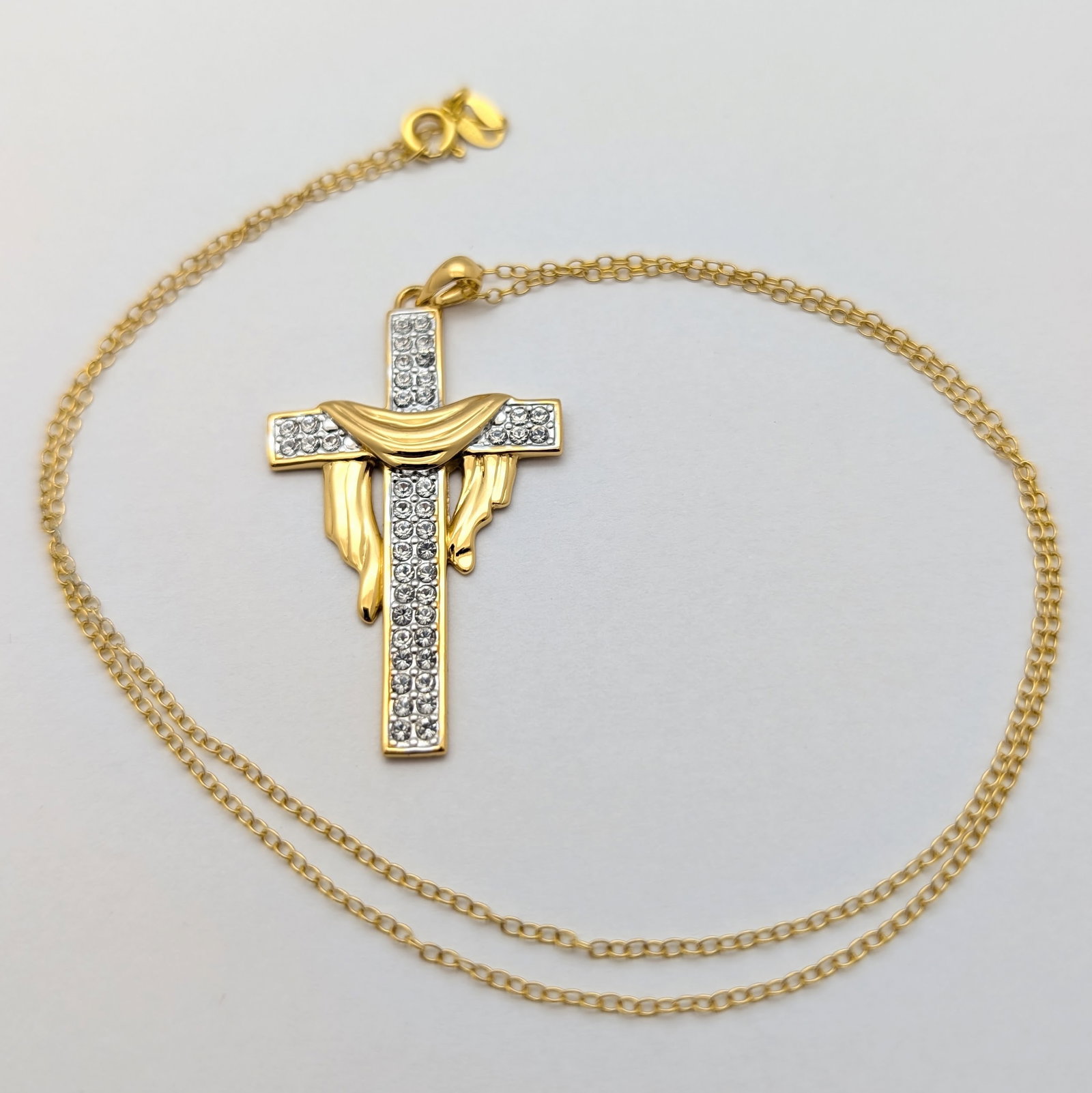 Sterling Silver Gold tone Cross Ladies Necklace: Length: 18in