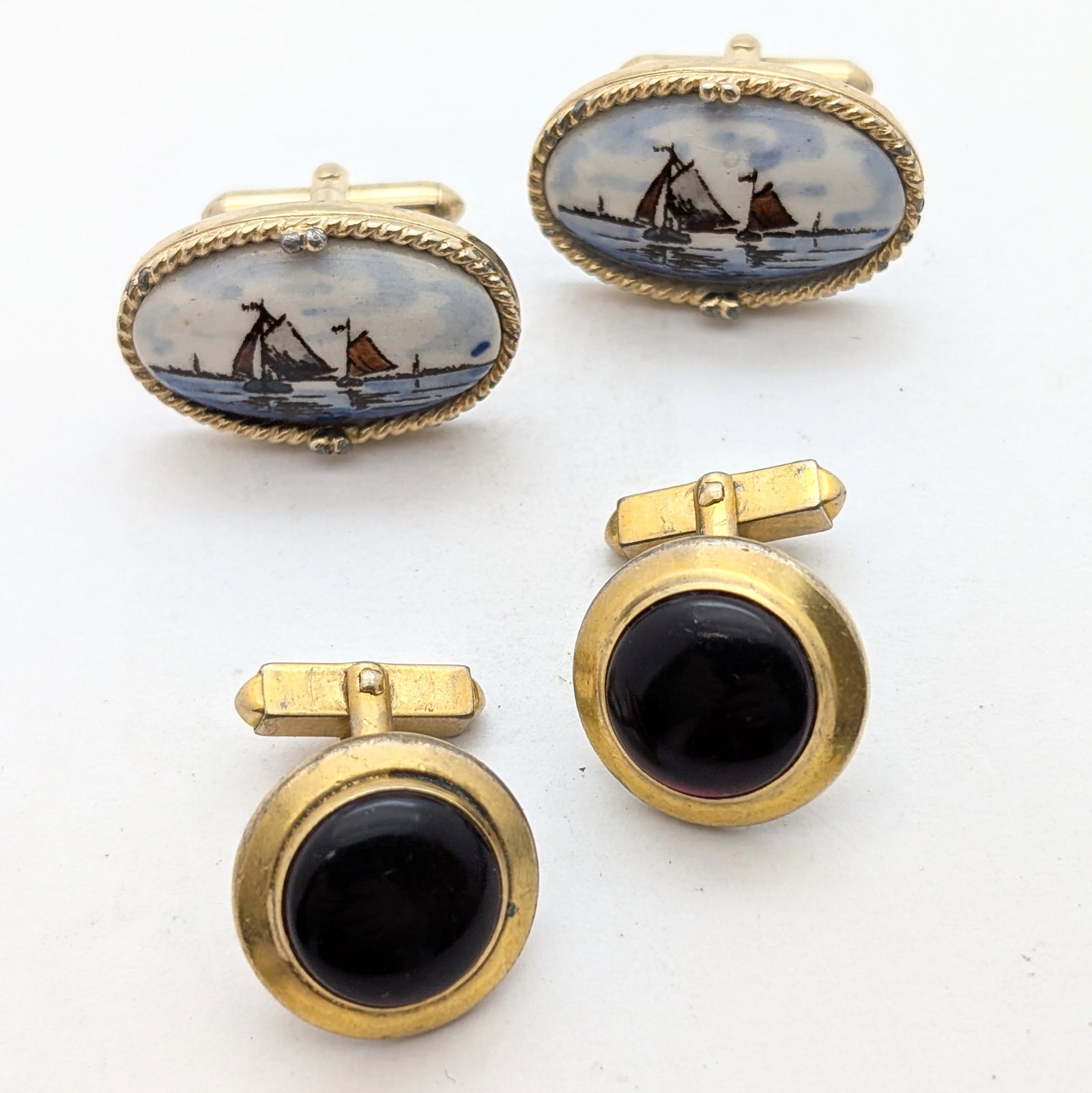 Lot of 2 Men's Cufflinks - Sailboat & Golden/Black: Jewelry