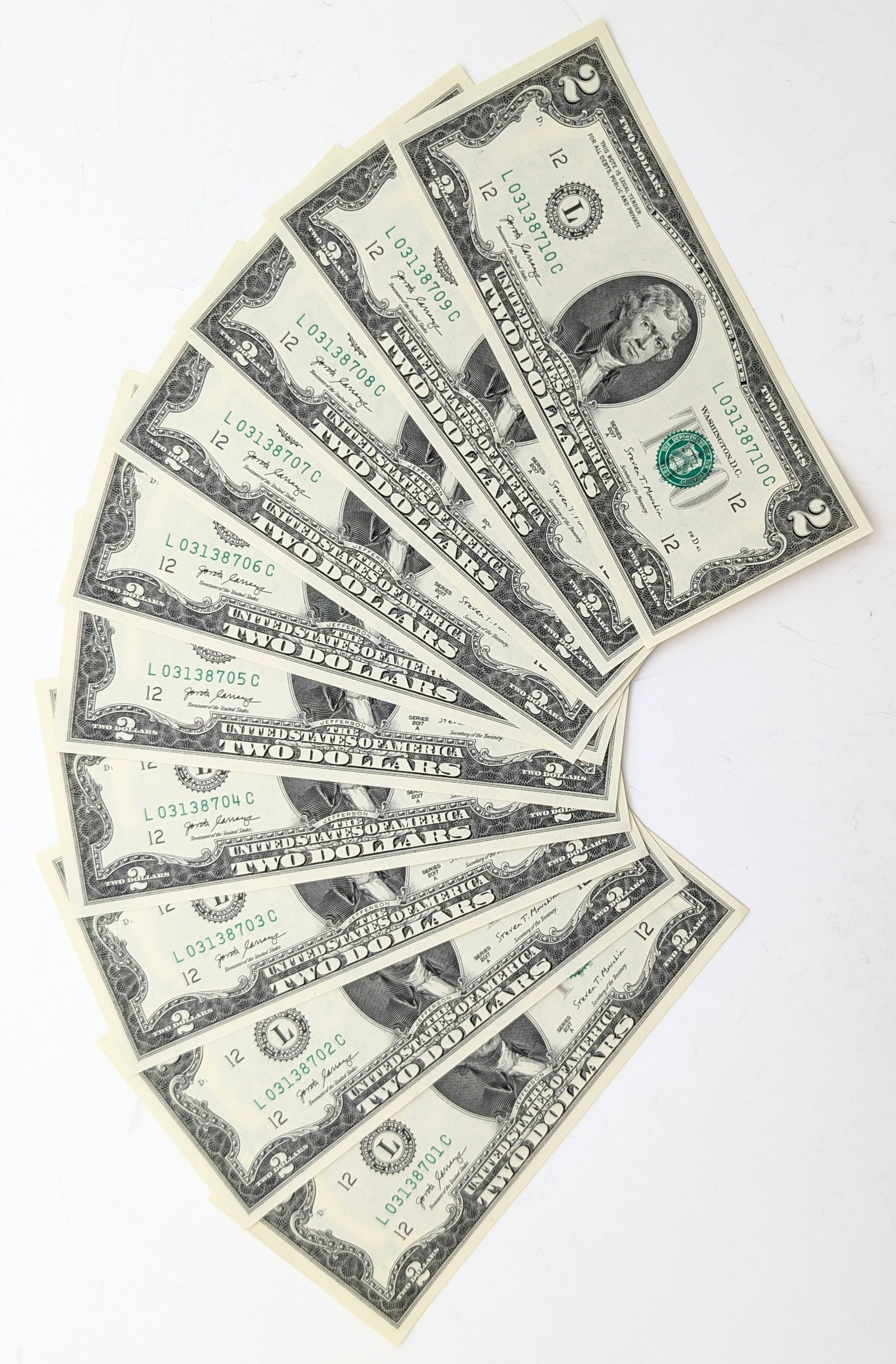 Lot 1 of 2 - 10 Sequential Uncirculated 2017-A $2 Notes - Green Seals: Currency