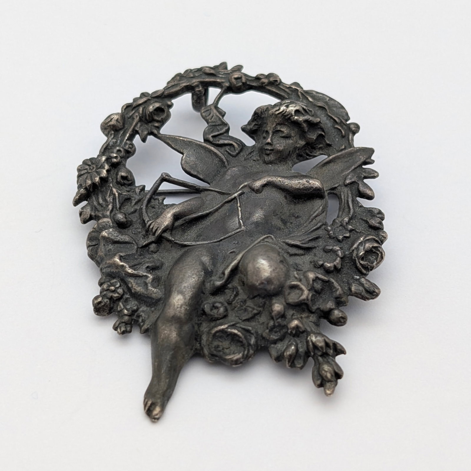Vintage Sterling Silver Cupid Brooch: Jewelry