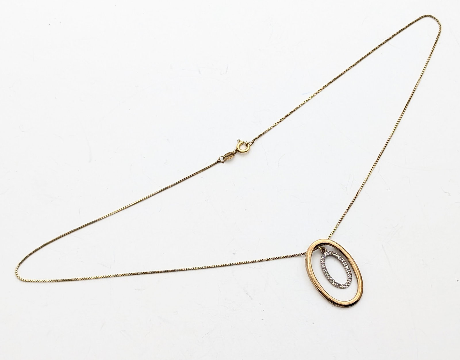 Gold plated Sterling Silver Pendant Ladies Necklace: Length: 18in
