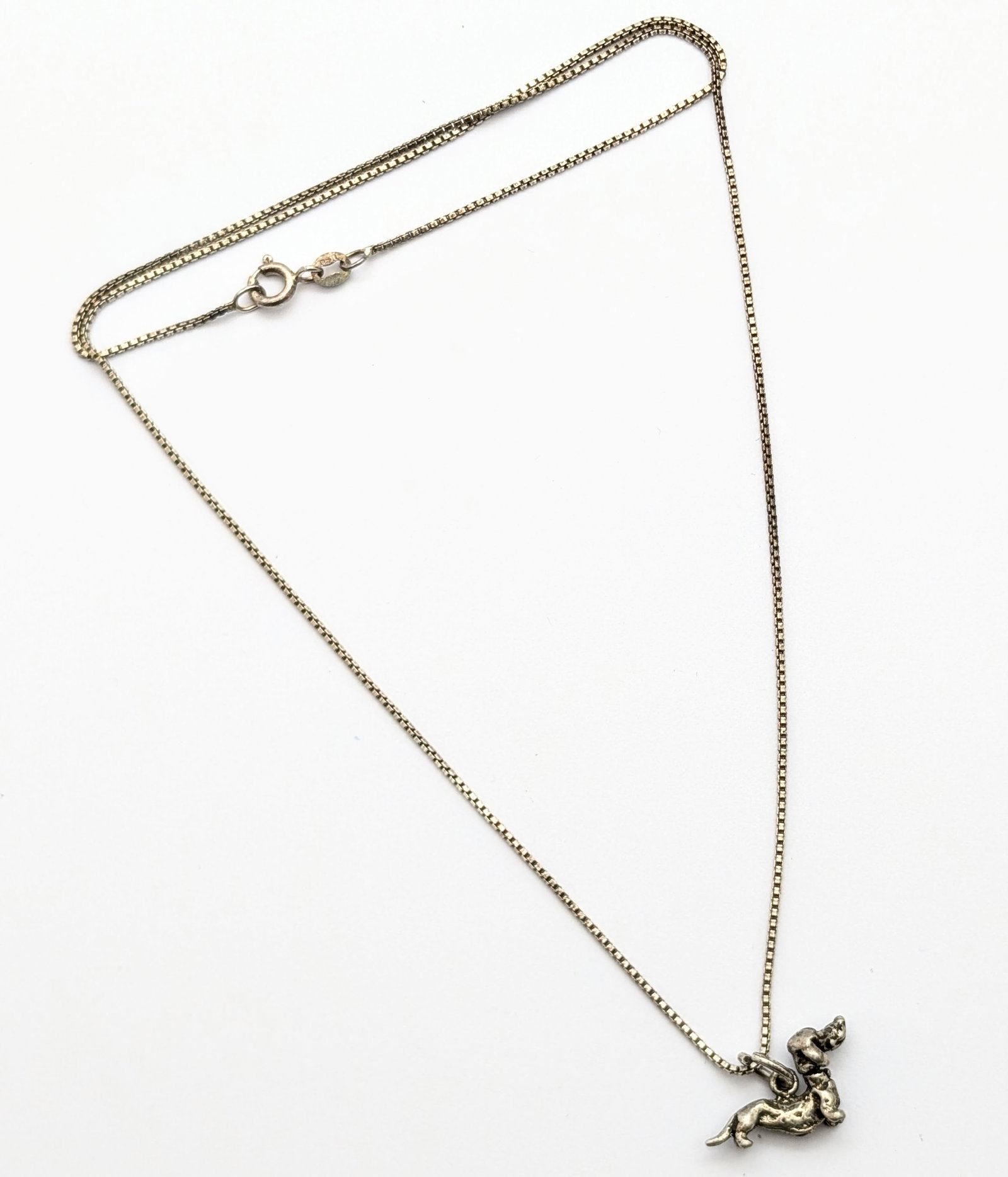 Sterling Silver Dachshund Ladies Necklace: Length 20in
