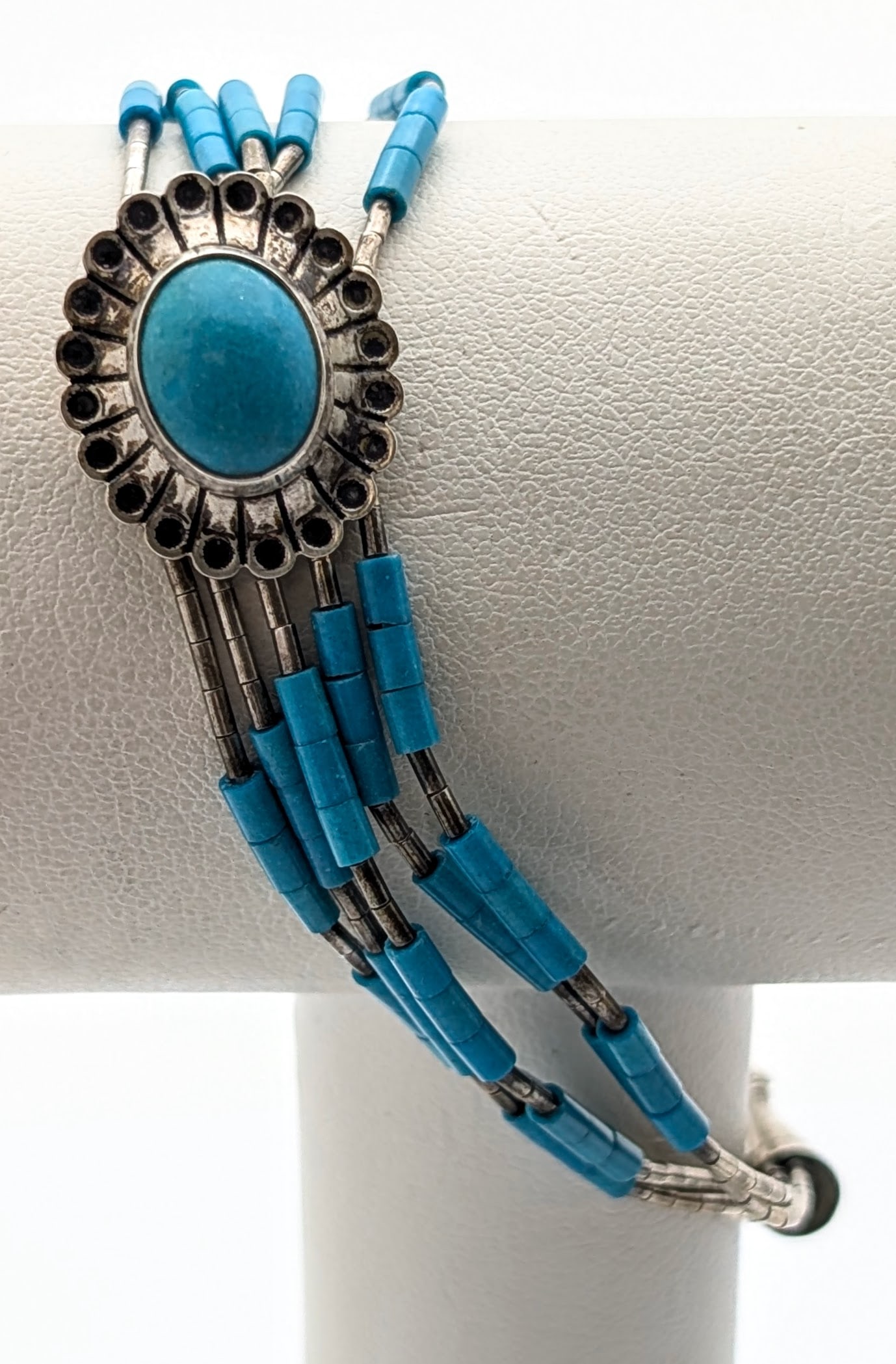 Vintage Sterling Silver Native American Ladies Bracelet (1 of 5)