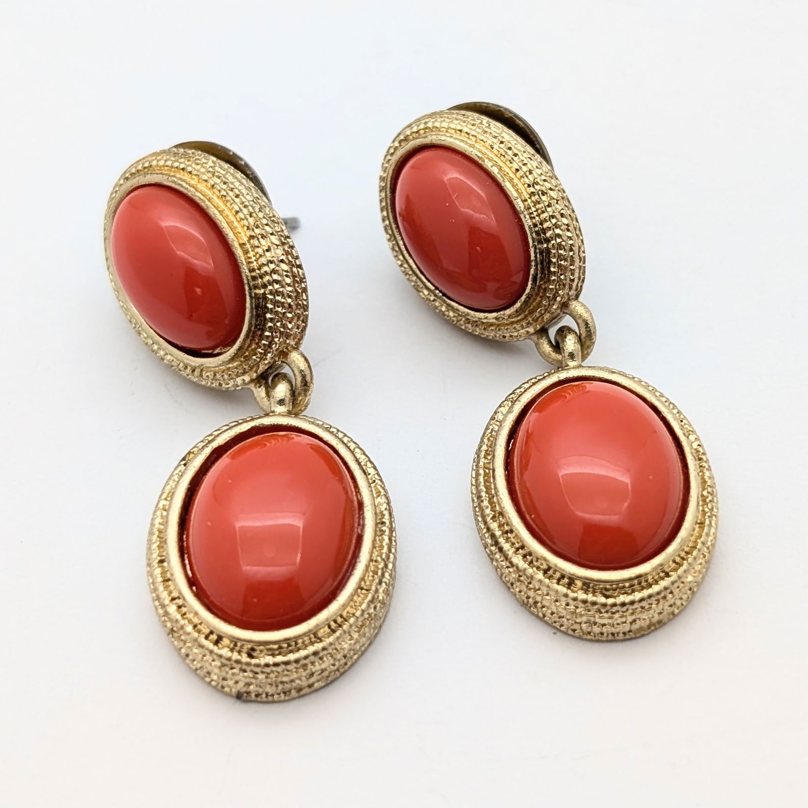 Vintage Monet Gold tone & Coral Ladies Earrings - 2