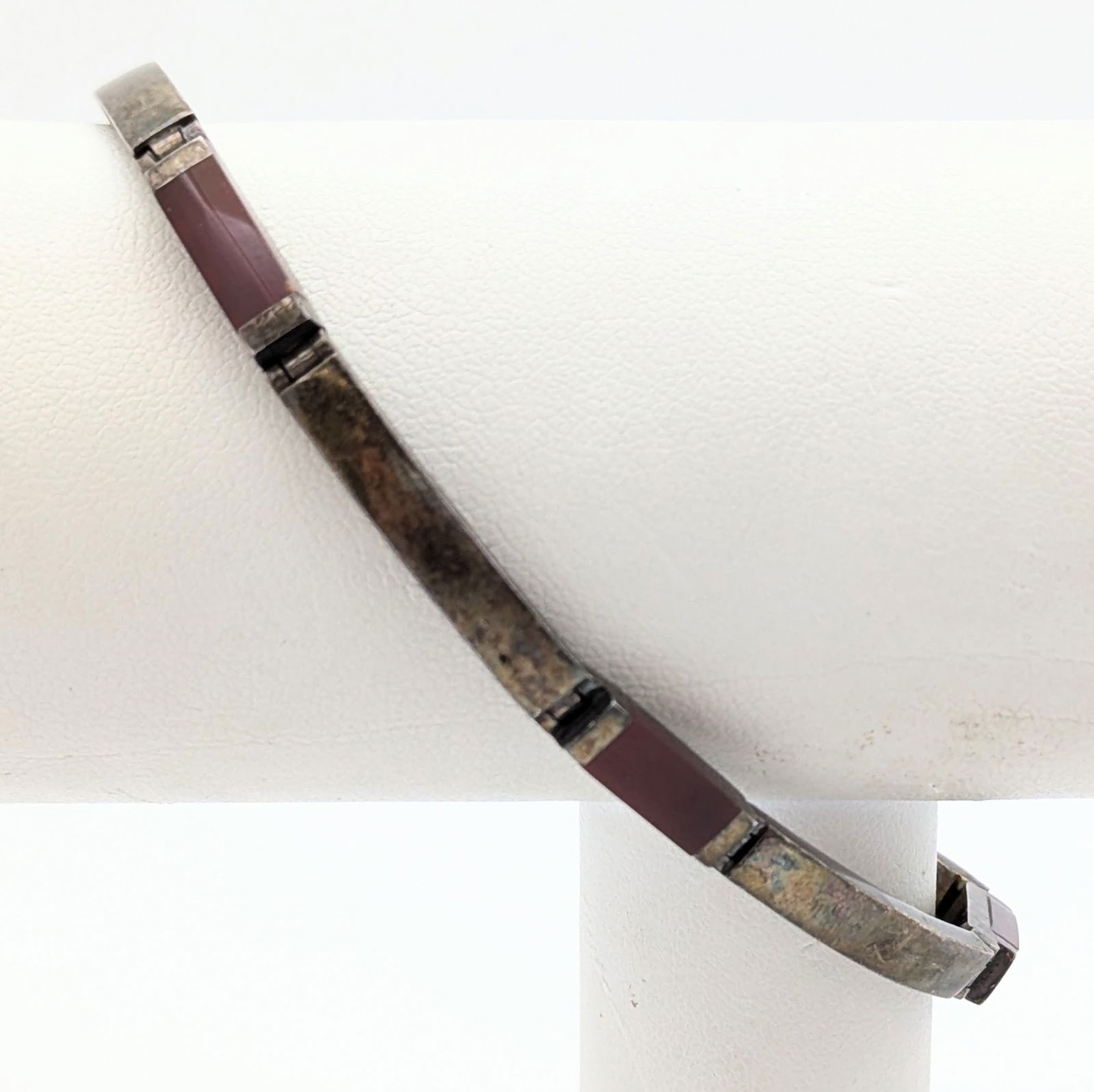 Sterling Silver Red Link Ladies Bracelet - 17.7g: Length: 8in 