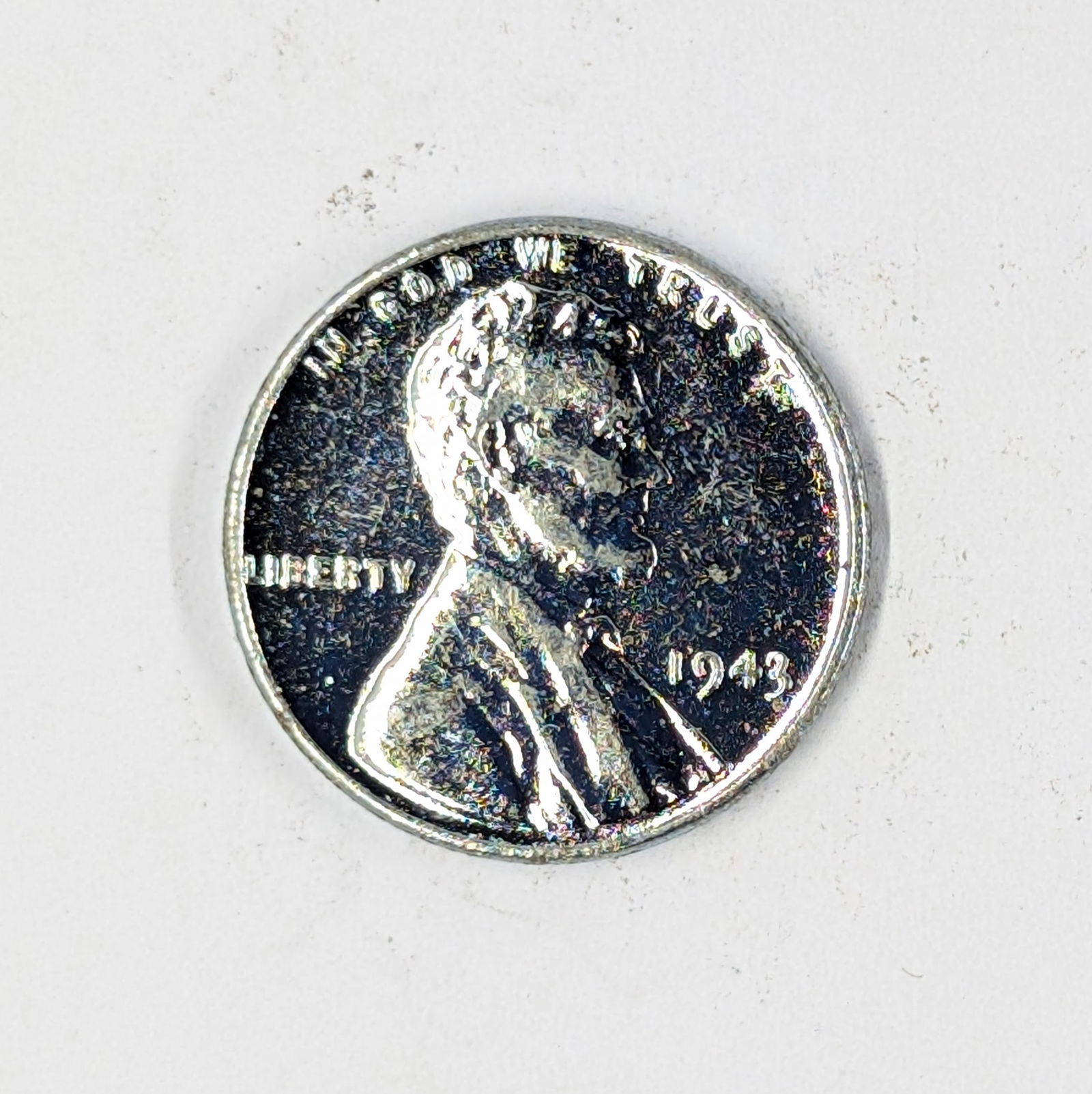 1943 Steel Lincoln Cent - Good Condition (1 of 2)