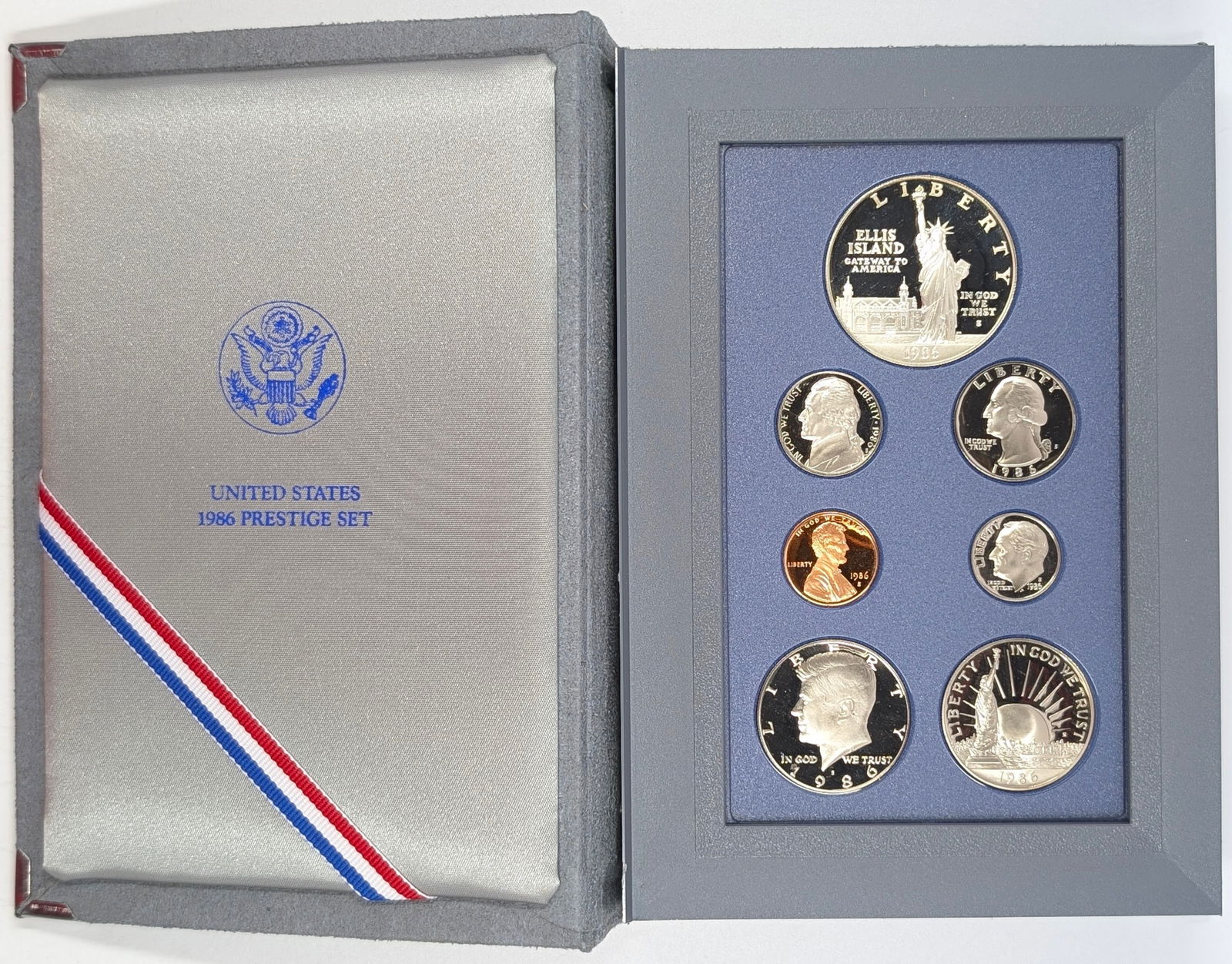 1986 US Mint Prestige Proof Set w/ Silver Statue of Liberty Dollar (1 of 3)