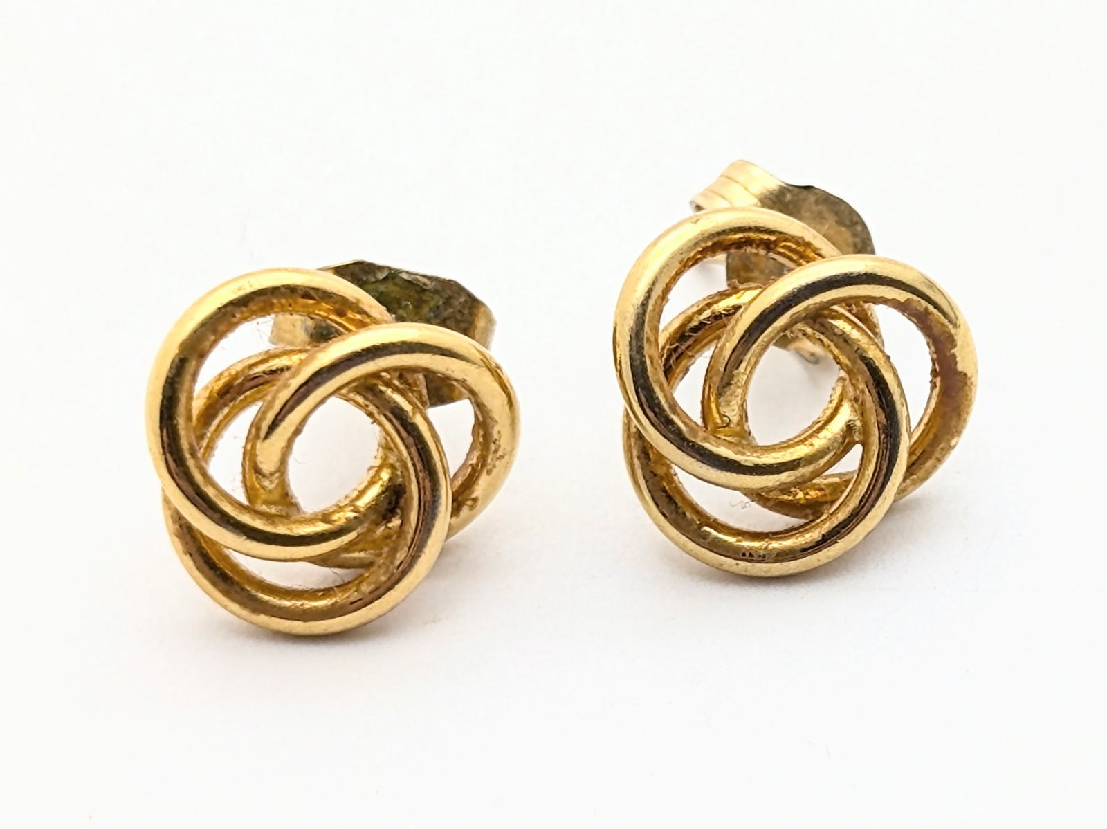 14K Gold filled Knot Stud Earrings (1 of 6)