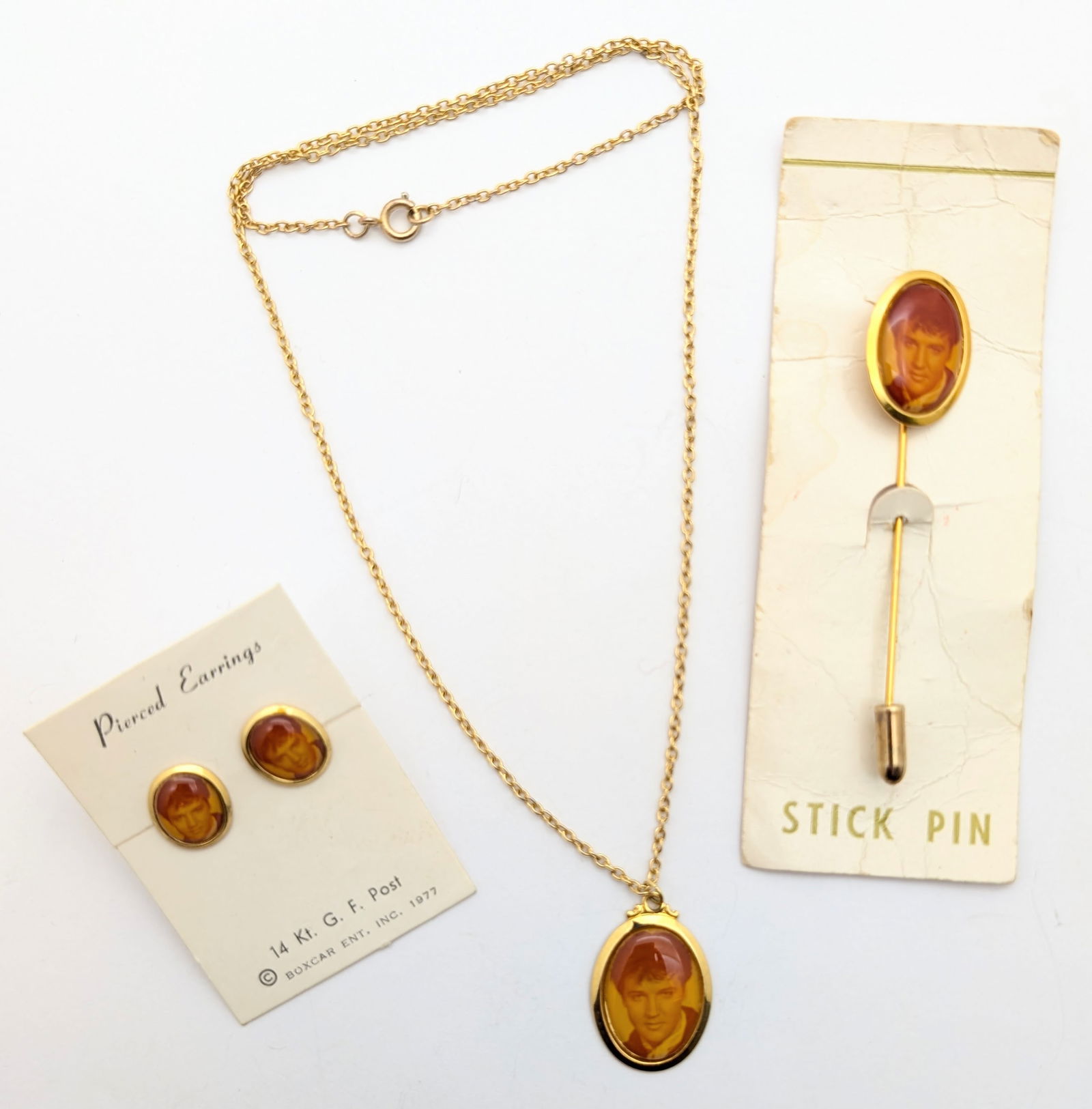 14K Gold filled Elvis Presley Necklace, Earrings & Stick Pin Set: Jewelry 