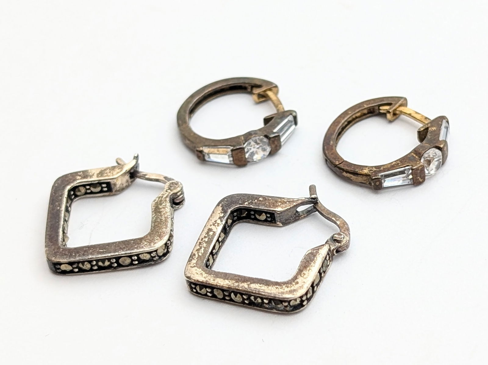 Lot of 2 Sterling Silver Ladies Hoop Earrings (1 of 5)