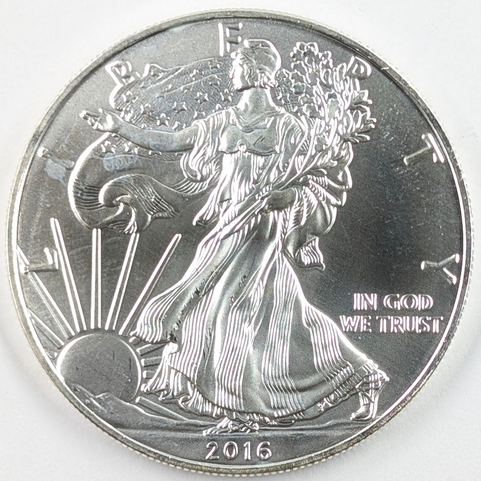 2016 American Silver Eagle Dollar (1 of 2)
