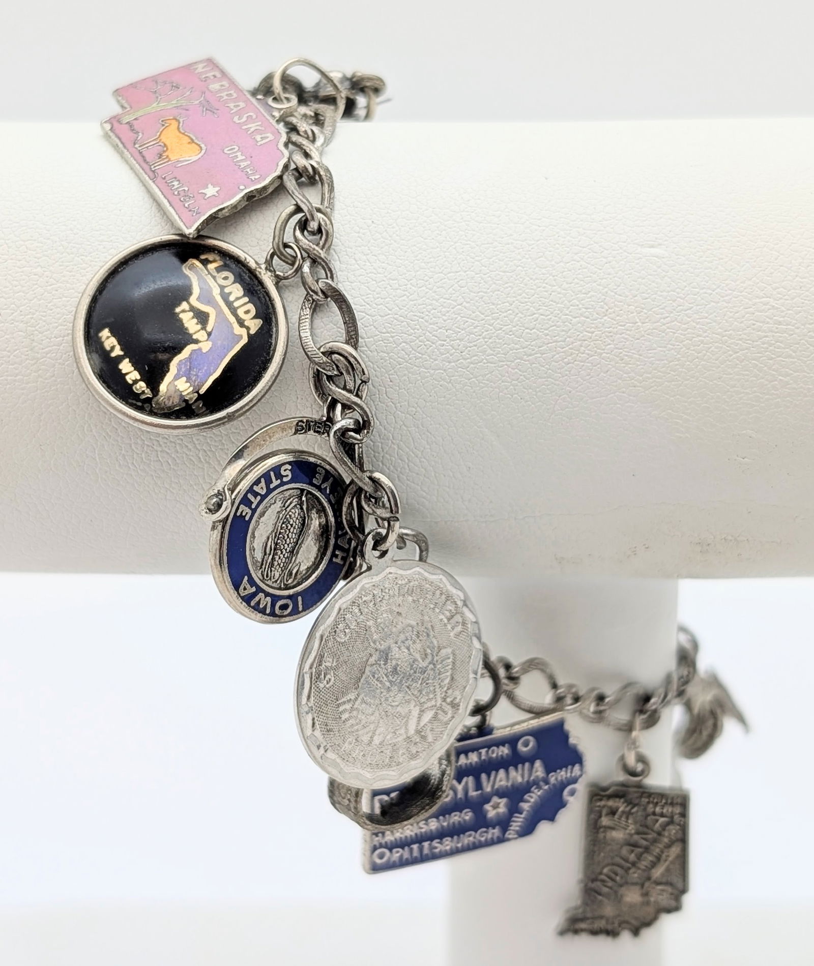 Vintage Sterling Silver Traveler Ladies Charm Bracelet - 25.83g - 2