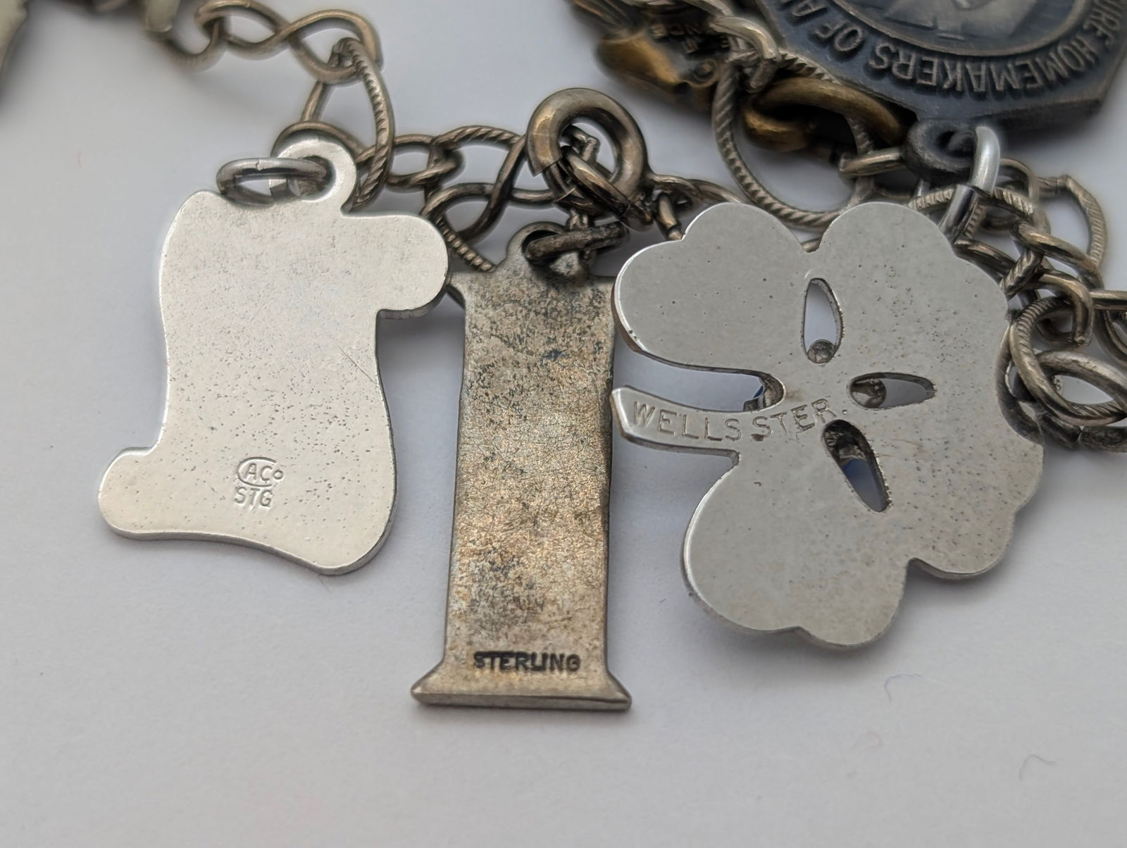 Vintage Sterling Silver Ladies Charm Bracelet - 5
