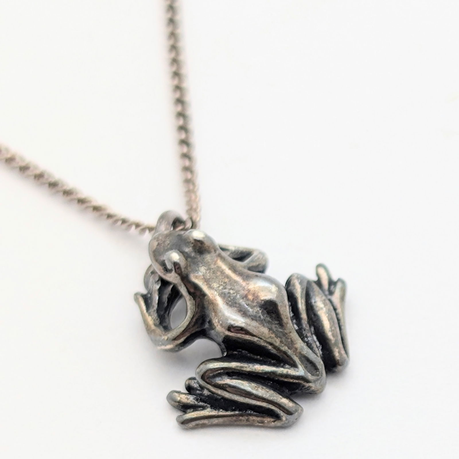 Sterling Silver Frog Ladies Necklace - 3