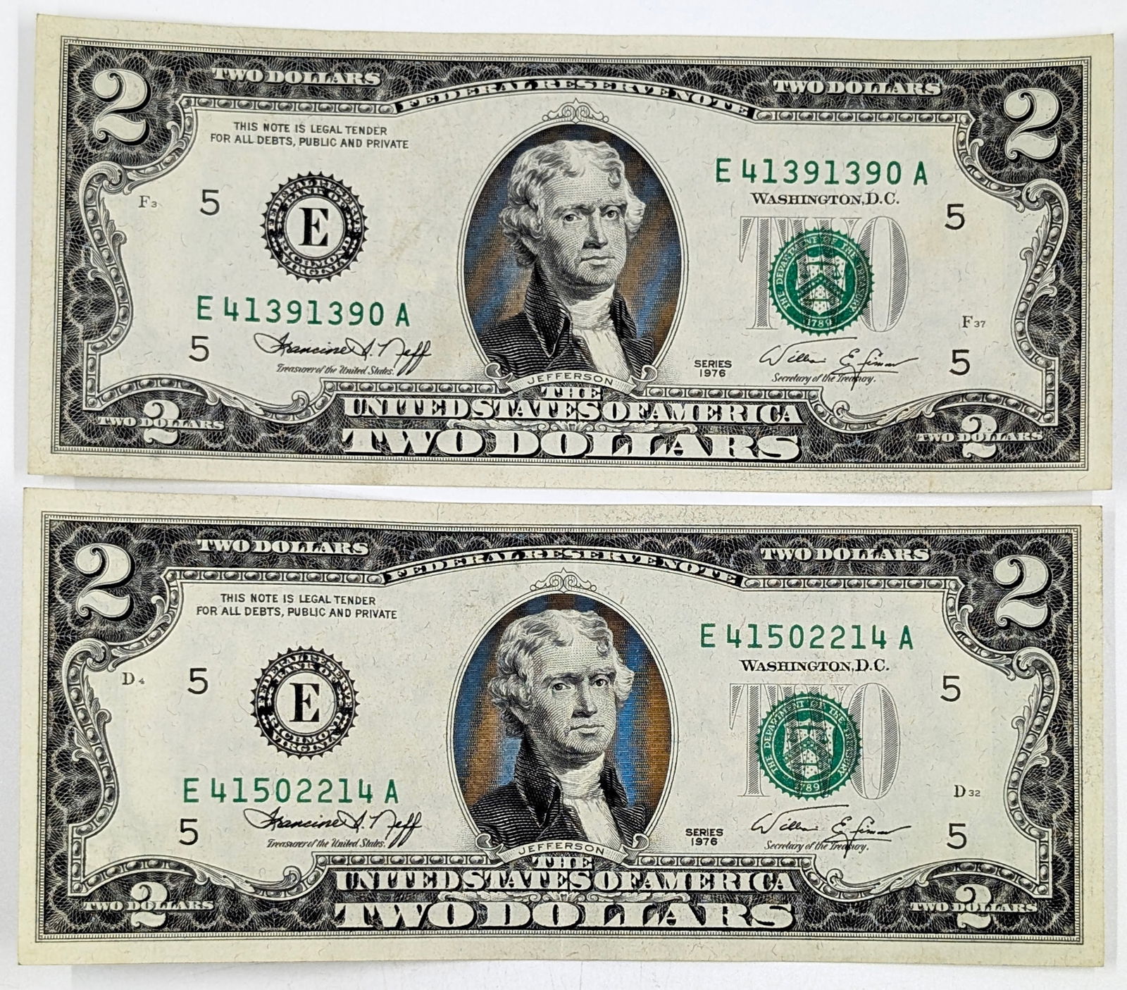 Lot of 2 Uncirculated 1976 $2 Notes - Green Seals (1 of 2)