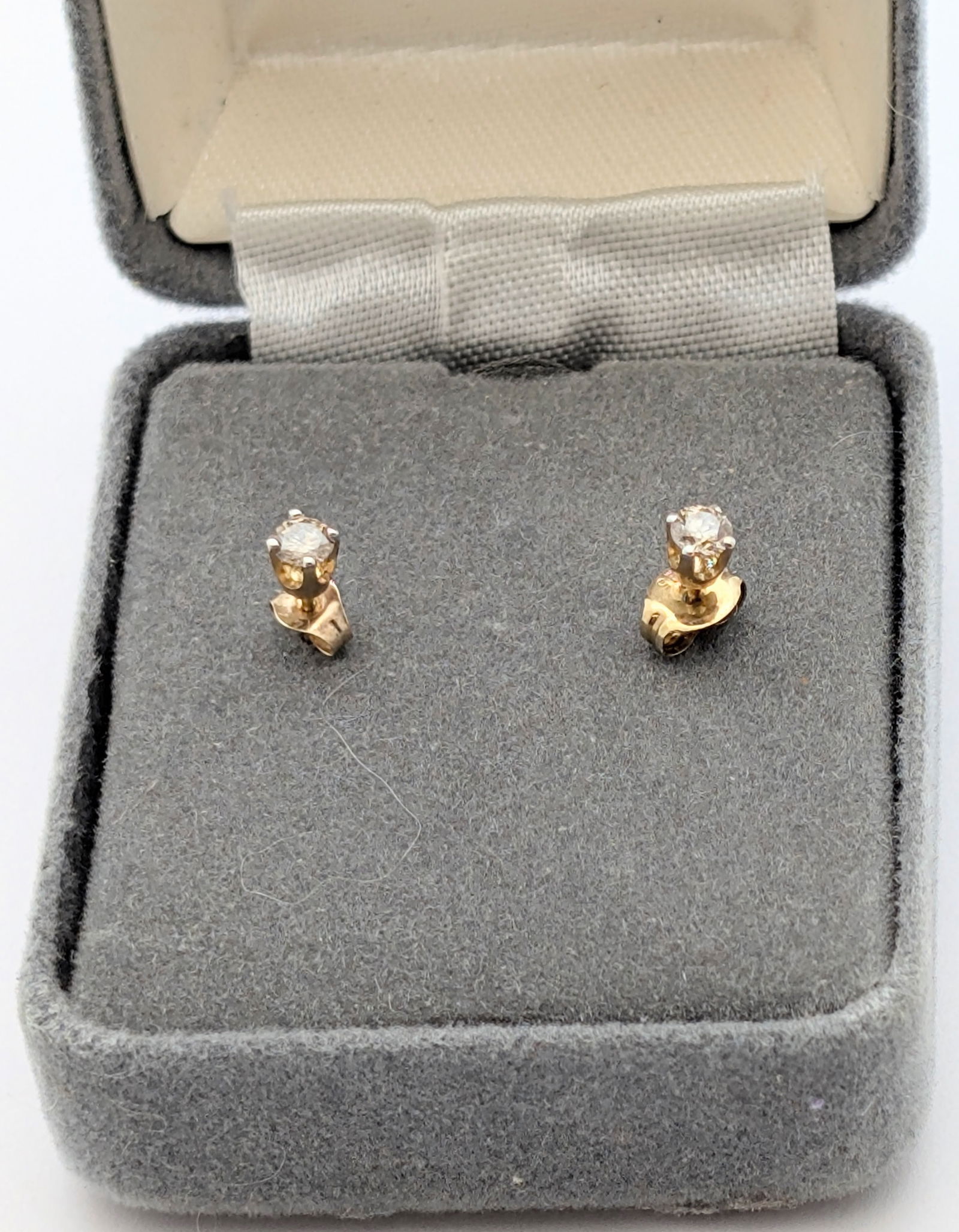 14k Diamond Stud Earrings (1 of 3)