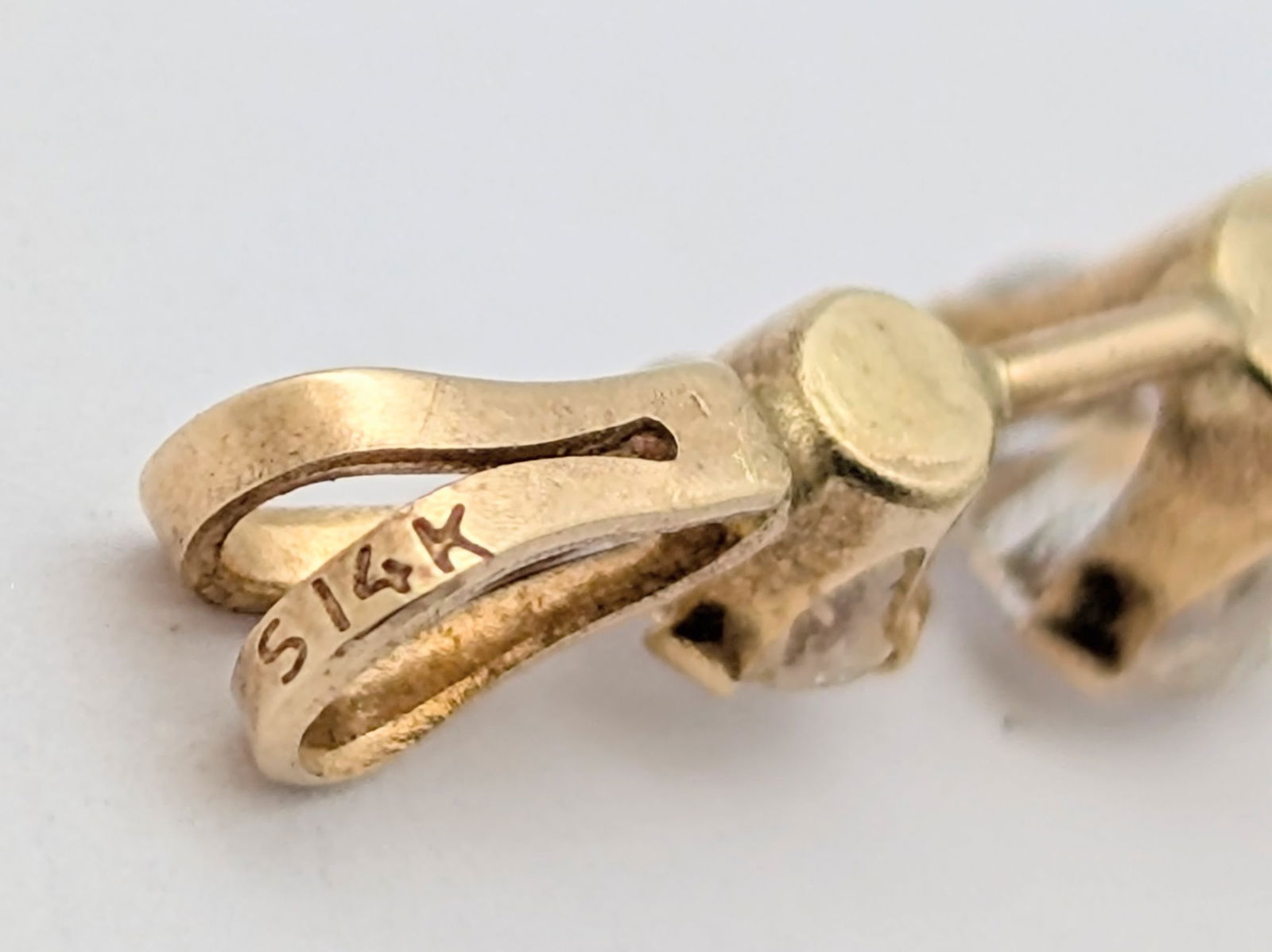 3 Stone 14k Gold Pendant - 0.56g - 4