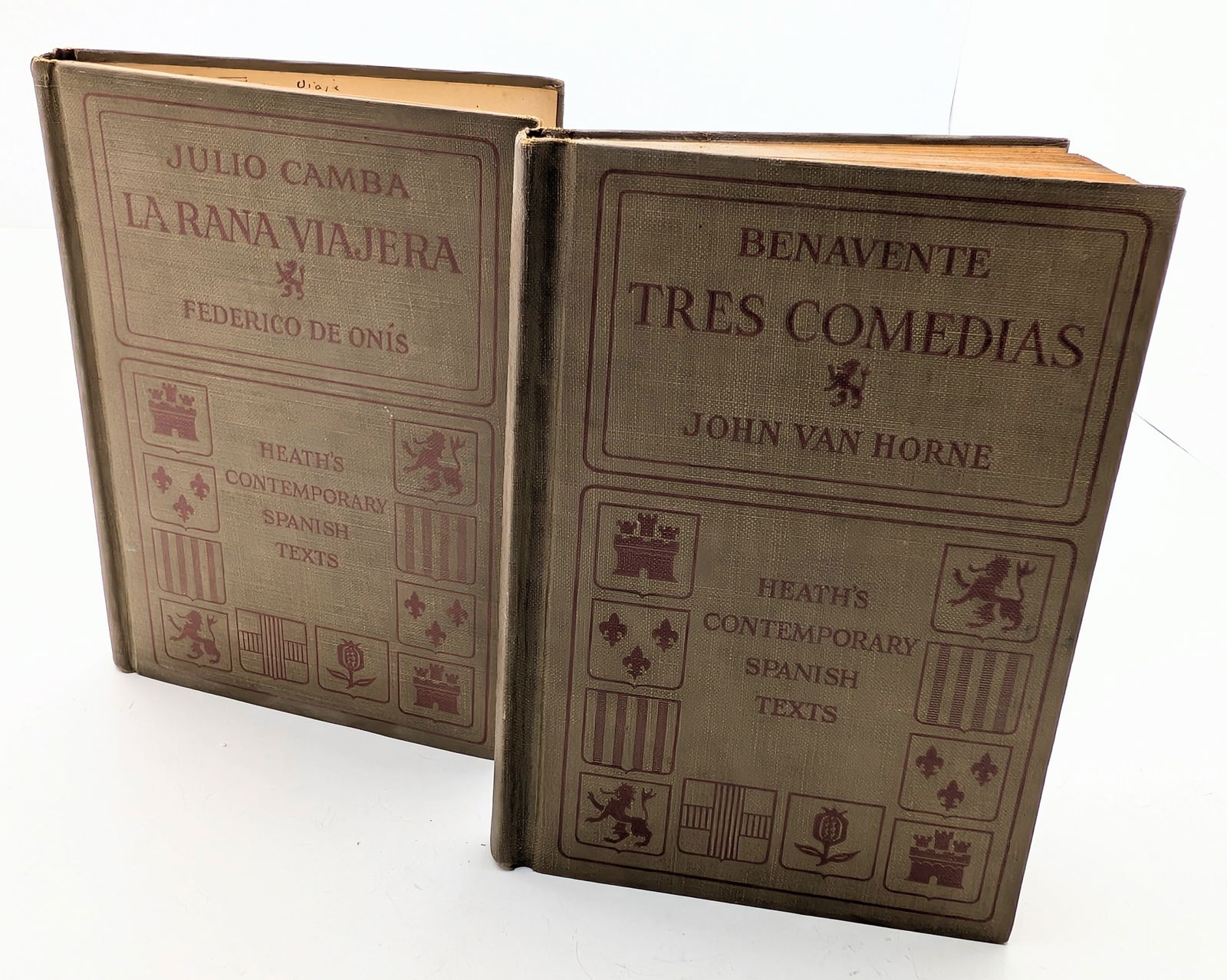 Lot of 2 Heath's Contemporary Spanish Texts La Rana Viajera, Tres Comedias (1 of 2)