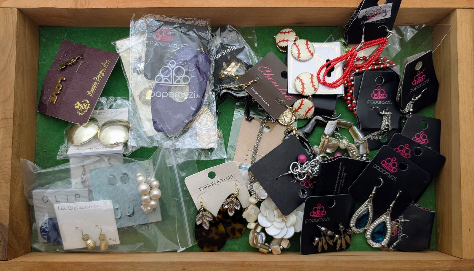 Large Lot of Jewelry Pieces- Pins, Earring, Pendants, ect: Includes Paparazzi Brand 