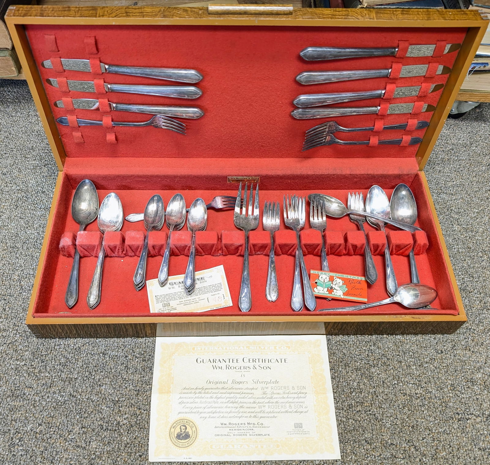 WM Rogers & Son Georgic Pattern Silverware Purchased in 1938- With COA: 8 Knives, 8 Dinner & Salad Forks 16 Tea Spoons, 8 Soup Spoons 2 Serving Spoons, 1 Serving Fork 51 Total Pieces NO SHIPPING 