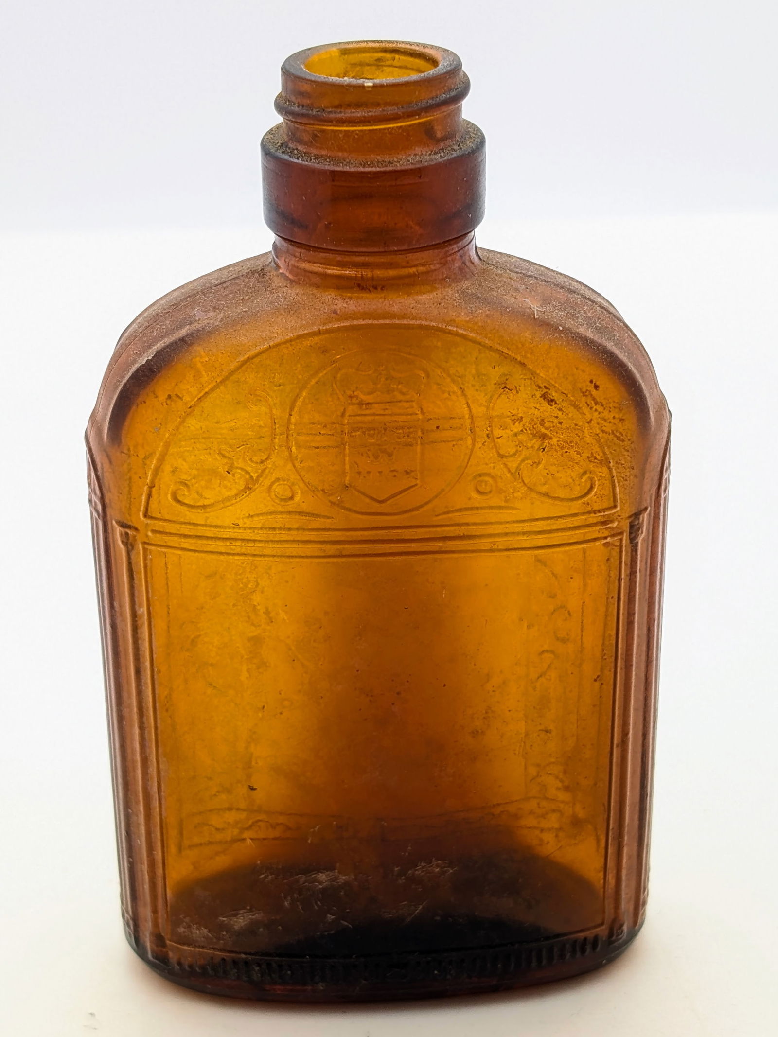Vintage Amber Glass Bottle (1 of 2)