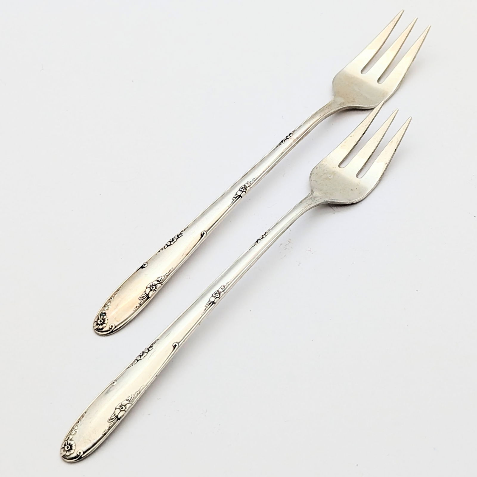 Lot of 2 Towle Madeira Sterling Silver Forks - 34.64g: Silverware