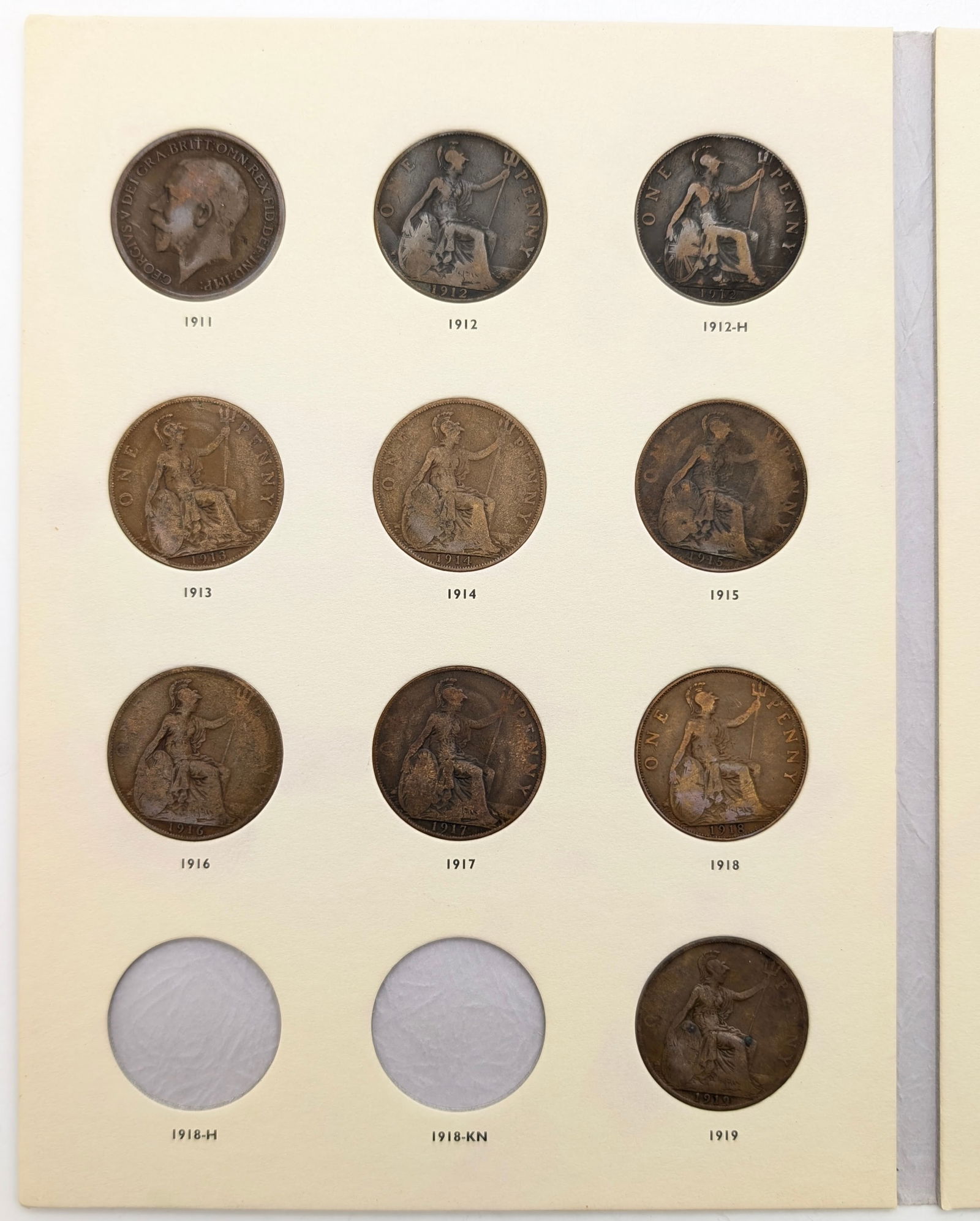 Great Britain George V Pennies 1911-1936 w/ 23 cents - 2