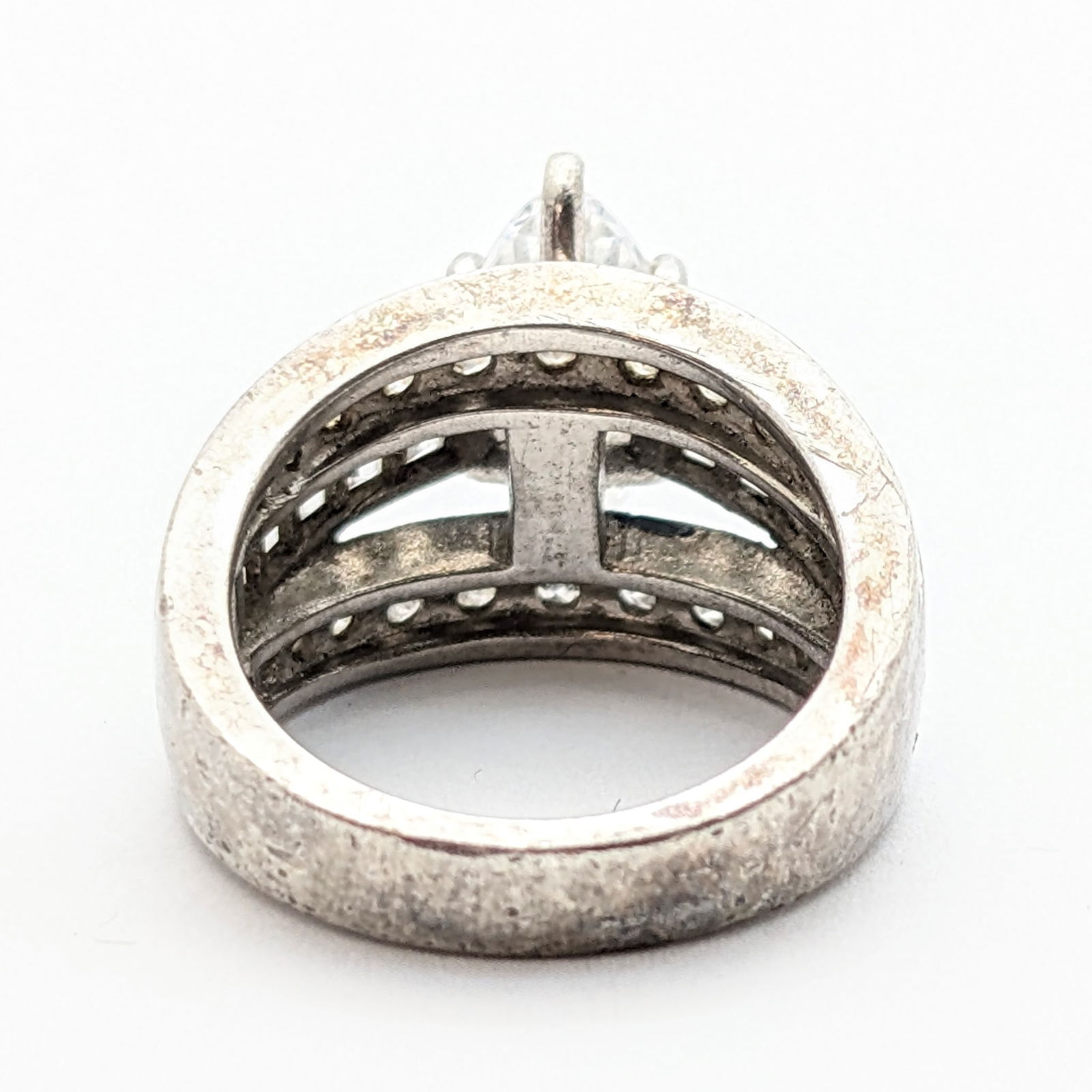 Sterling Silver Cubic Zirconia Ladies Ring - 6