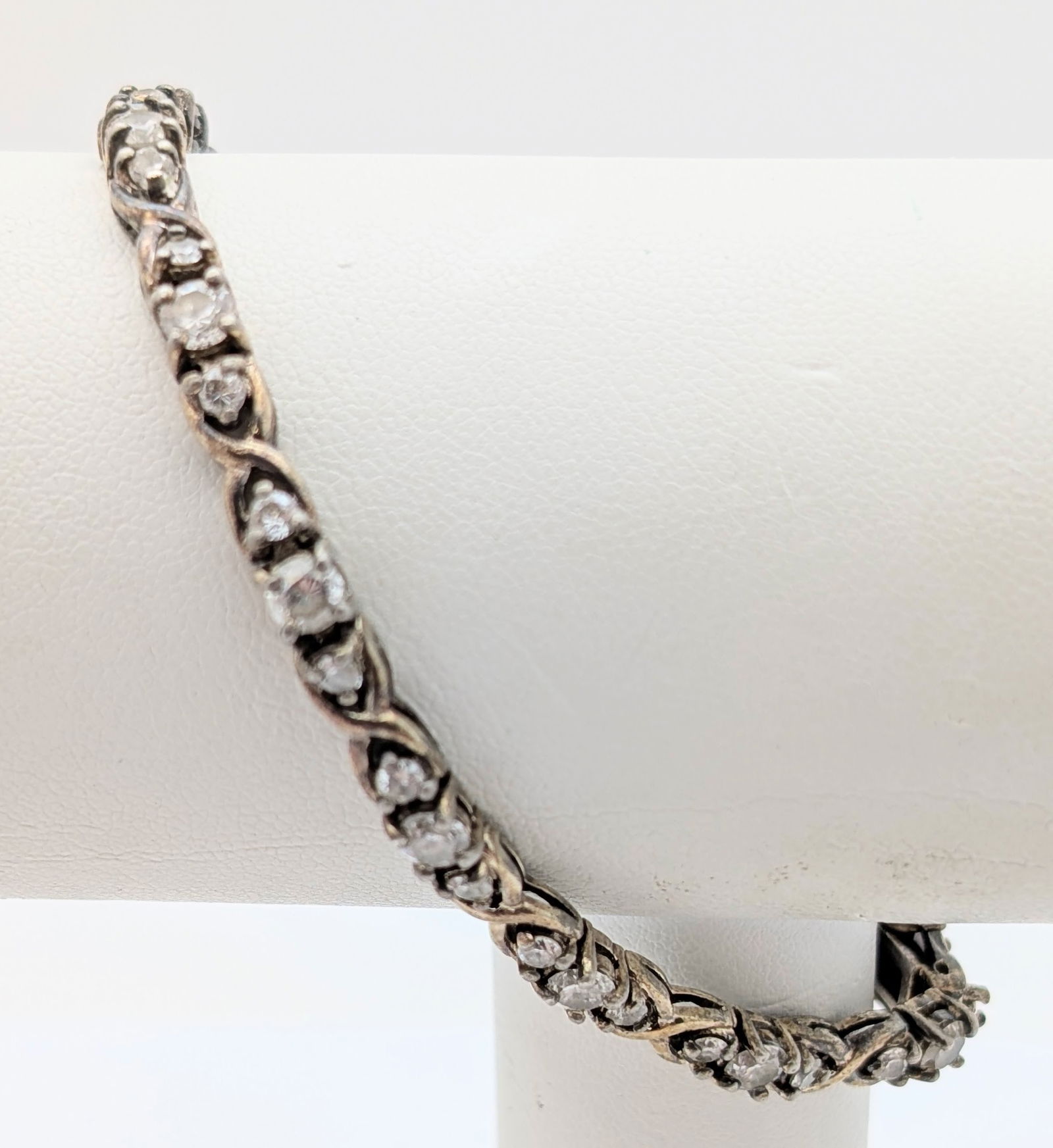 Sterling Silver White Gem Ladies Tennis Bracelet - 12.62g: Length: 7.5in