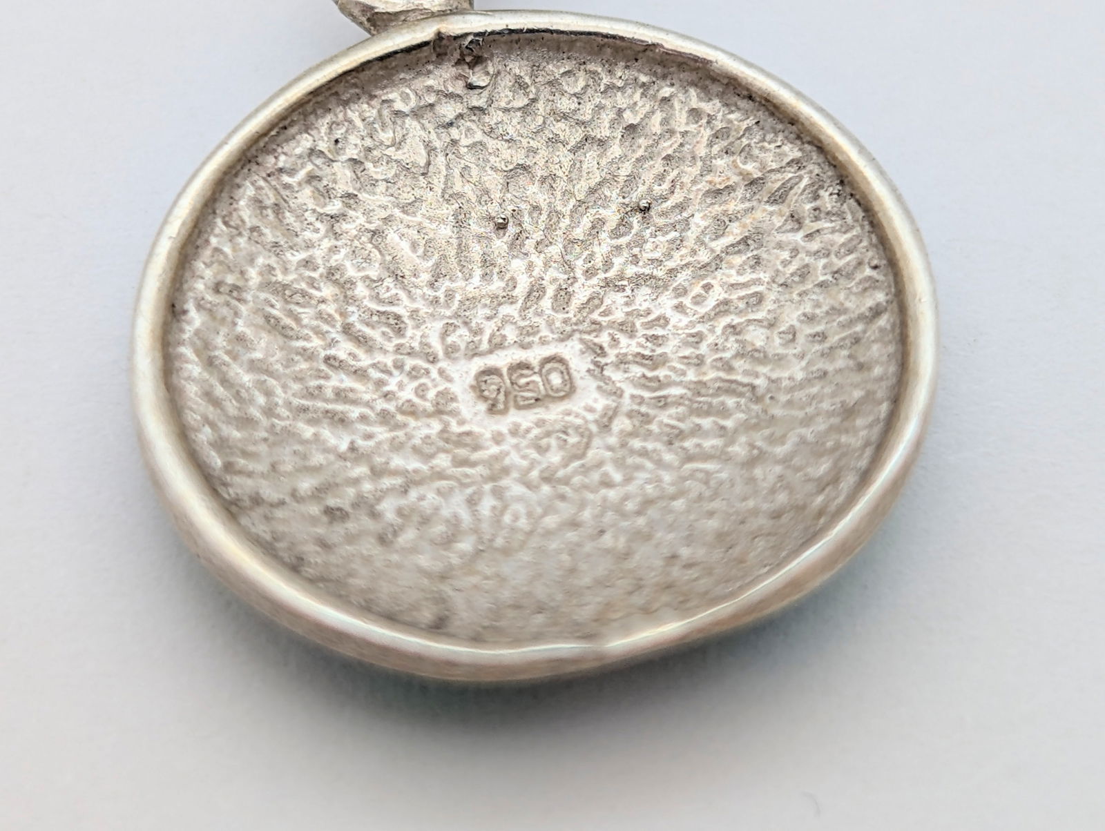 Lot of 4 Sterling Silver Pendants - Flip-flops, Crown, Tree - 7