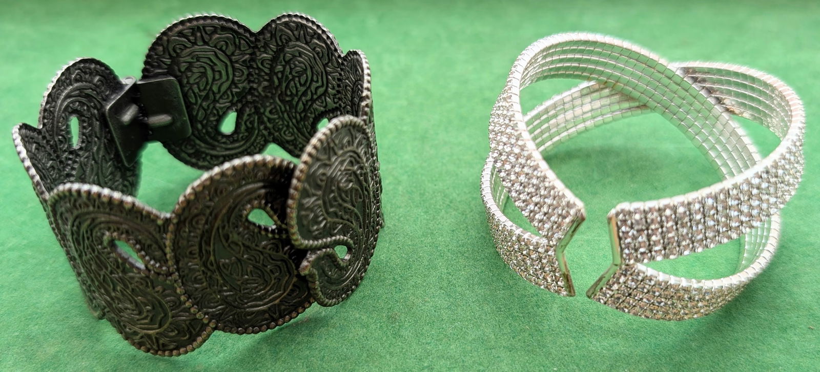 Large Lot of Silver Toned Ladies Bracelets- Bangles, Charm, Cuffs, ect - 5