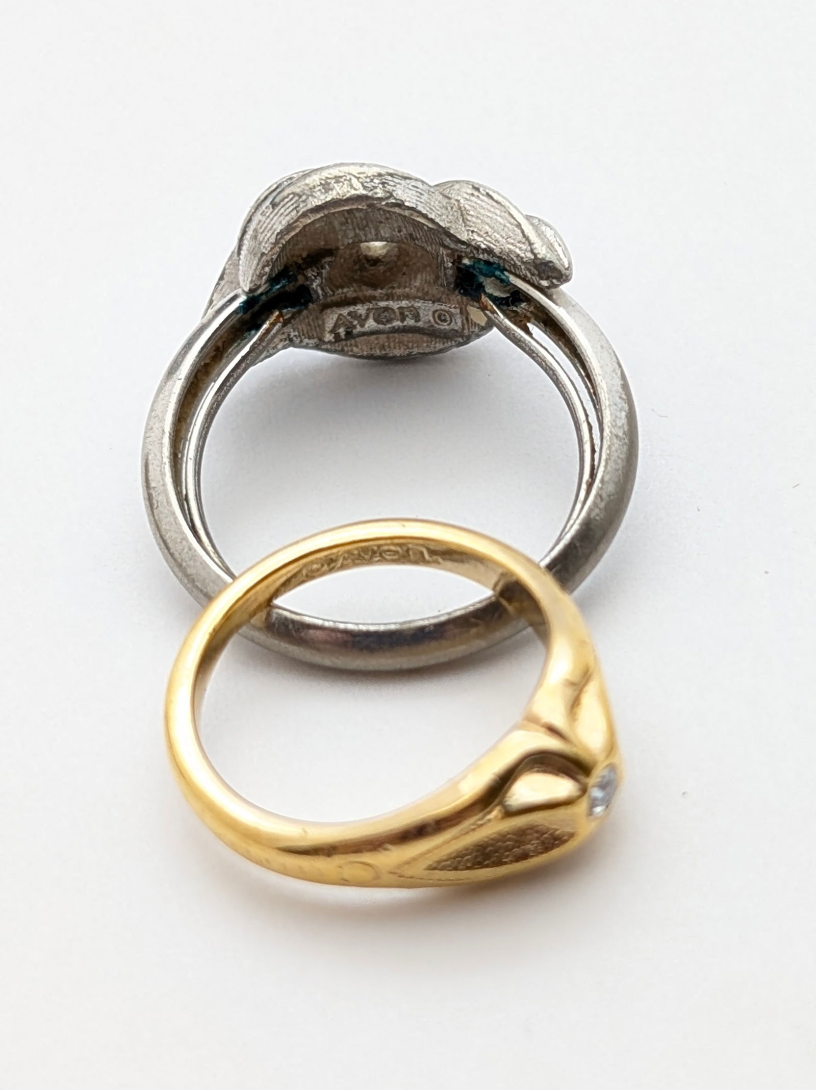 Large Lot of Ladies Costume Rings- Watch, Stacking, Cocktail, ect - 6